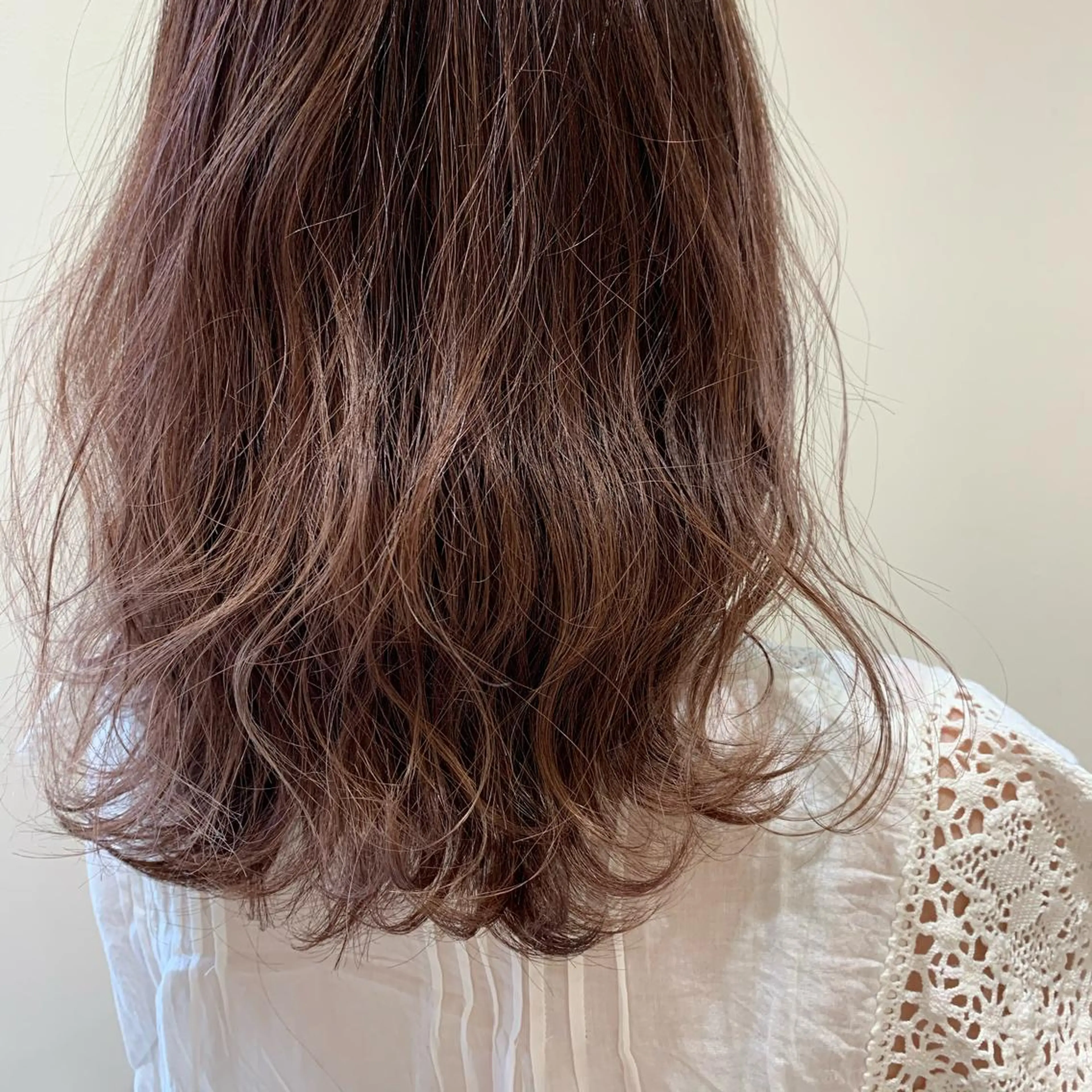 ミディアム 透明感カラー 金村真子のヘアスタイル