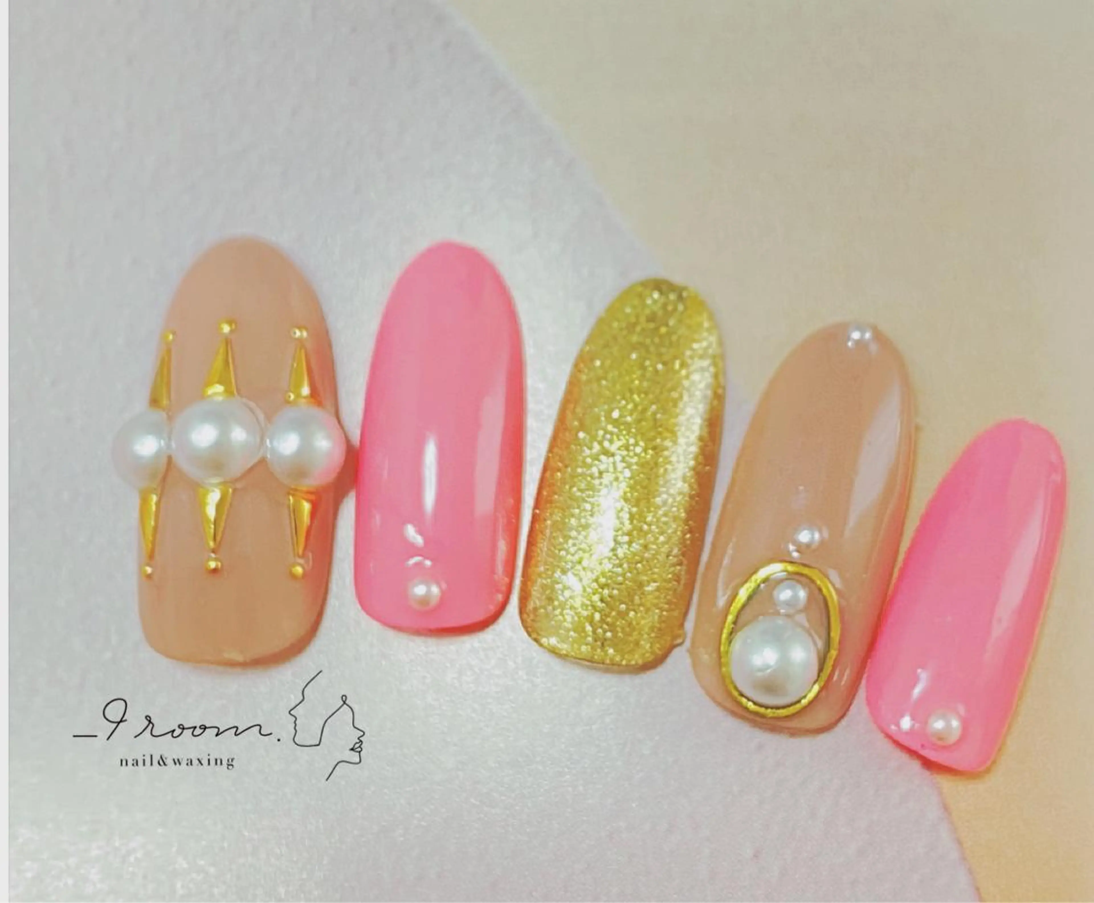 ネイル _9 room. Yoshimiのネイルデザイン