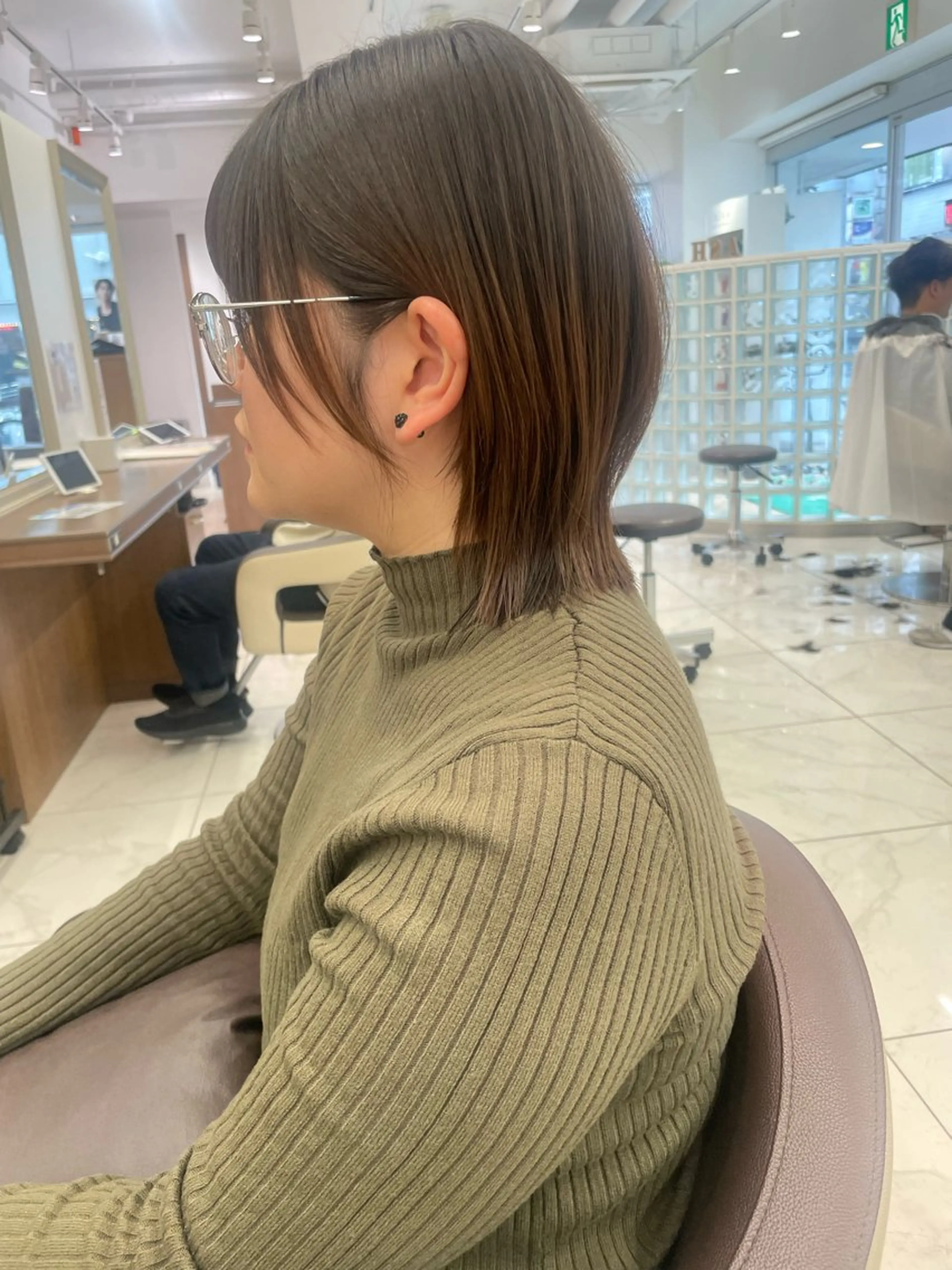 ミディアム パーマ レイヤーカット カット 縮毛矯正 福島成美/髪質改善 縮毛矯正/カラーのヘアスタイル