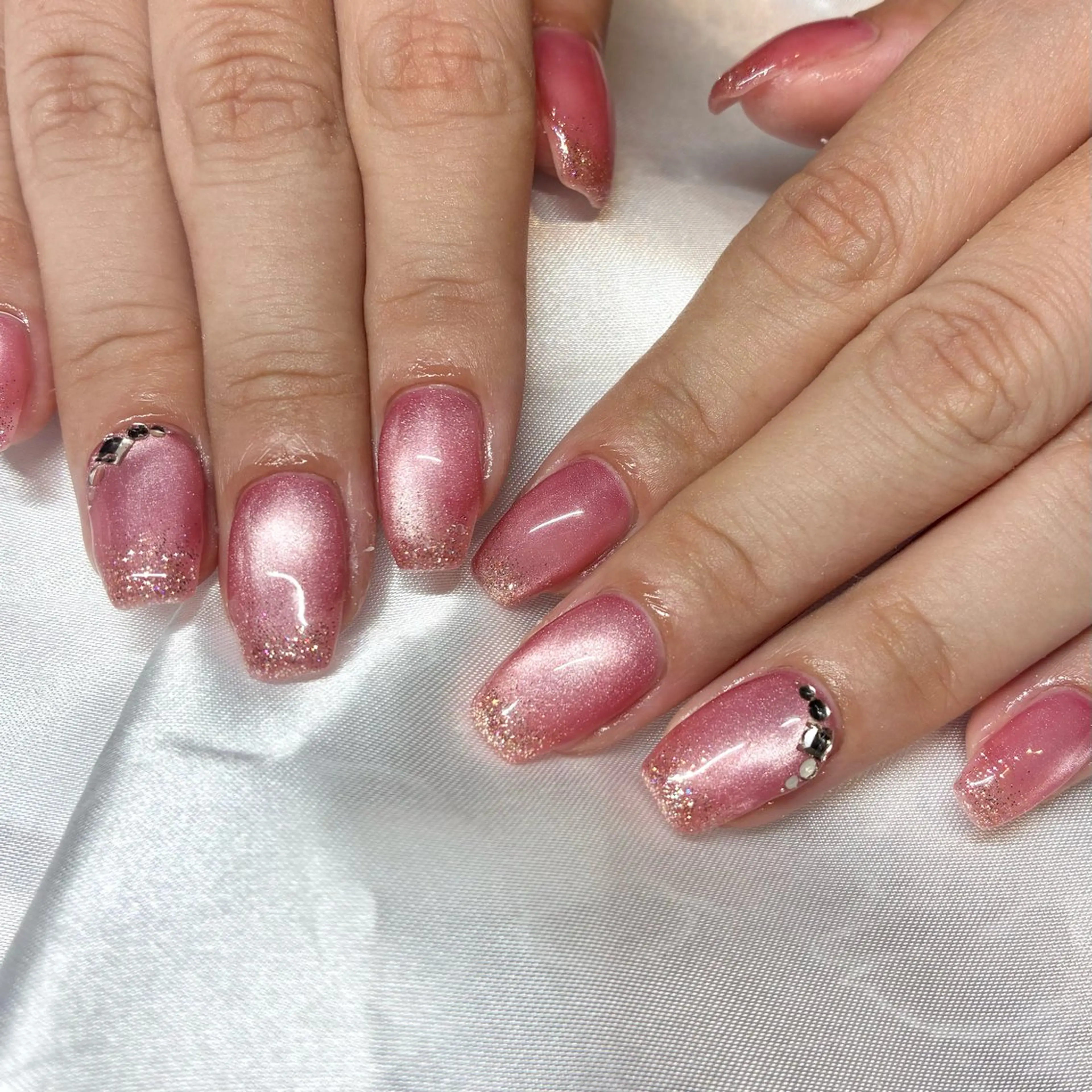 ネイル ジェルネイル マグネットネイル ハンドネイル Nail ヌシん家 AKANEのネイルデザイン