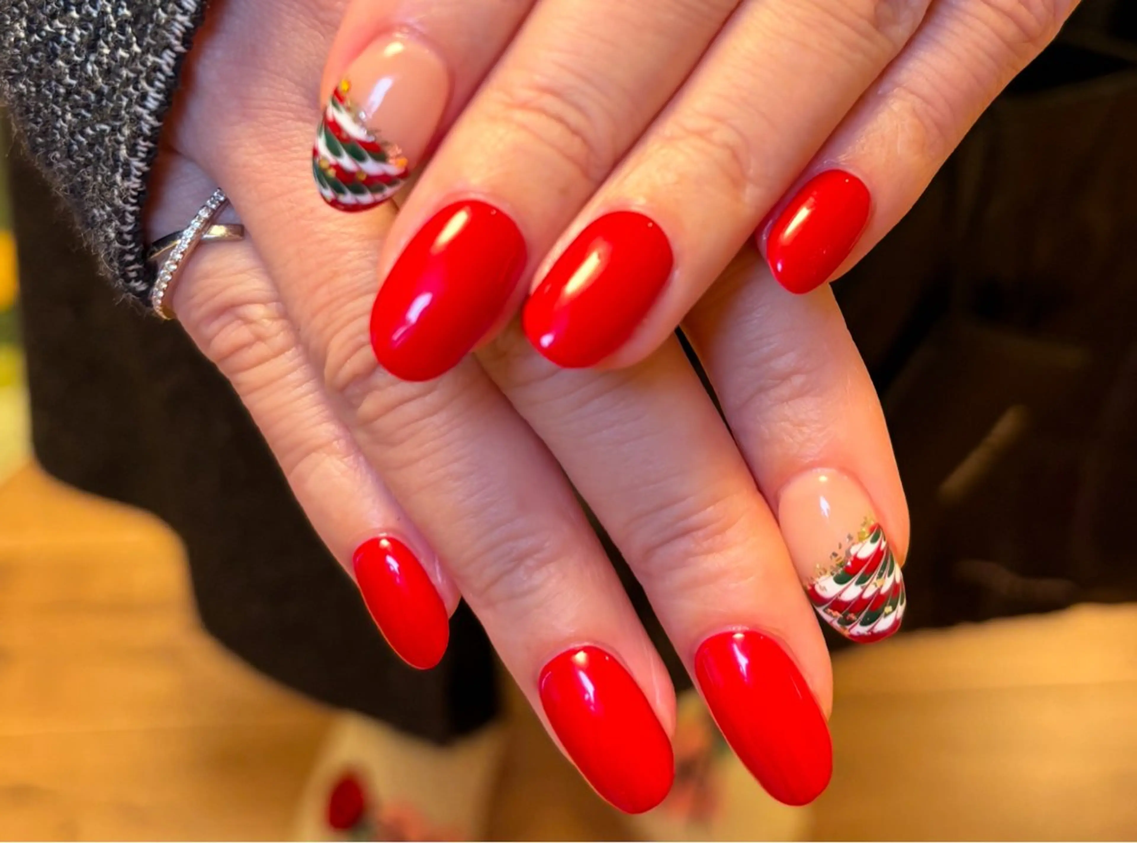 ネイル ワンカラーネイル 冬ネイル クリスマス 京美人所属・京 美人のネイルデザイン