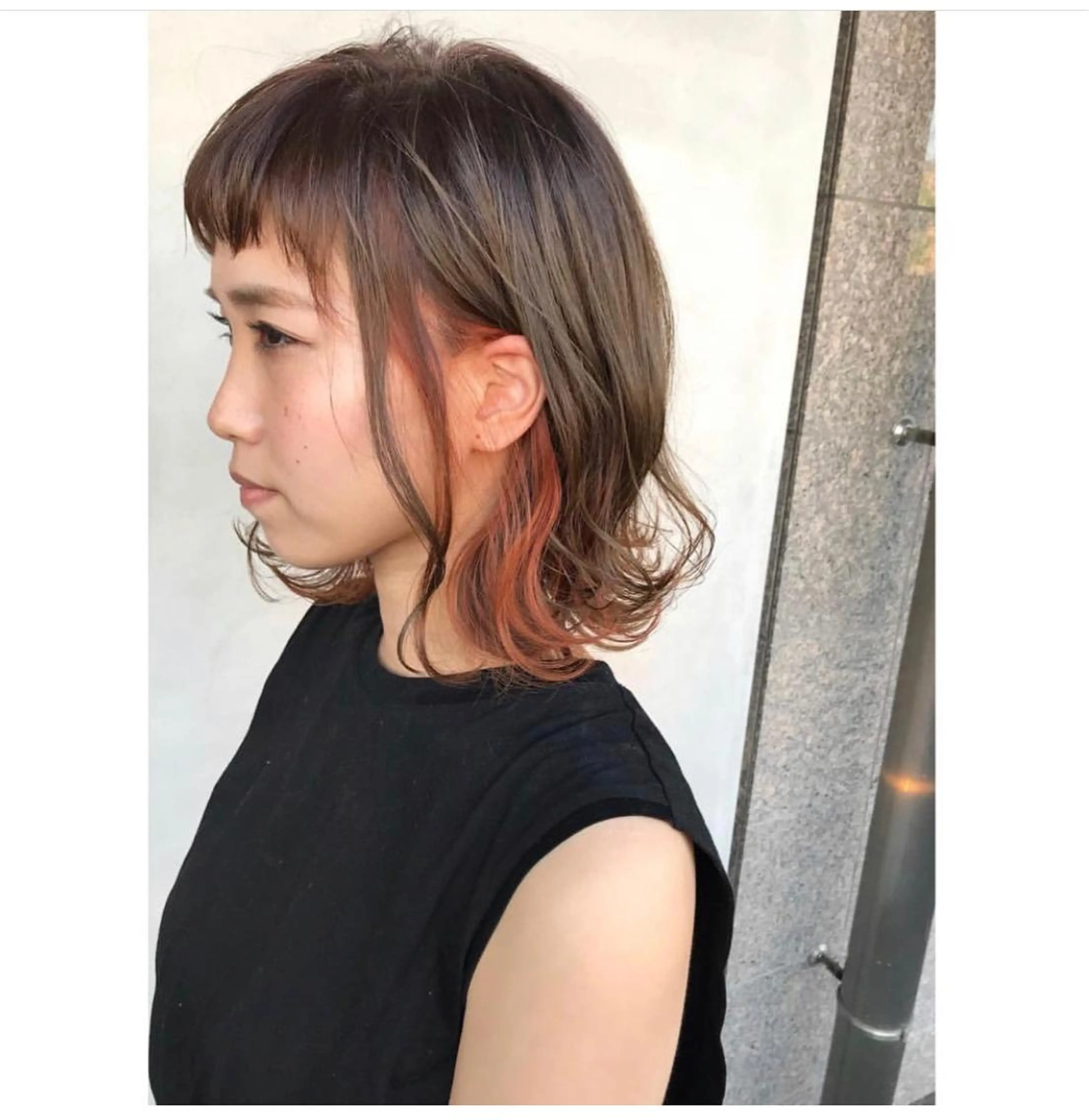 🌻ちらりと可愛いインナーカラー➕全体カラー🌻(インナーの部分にブリーチを使います)の写真