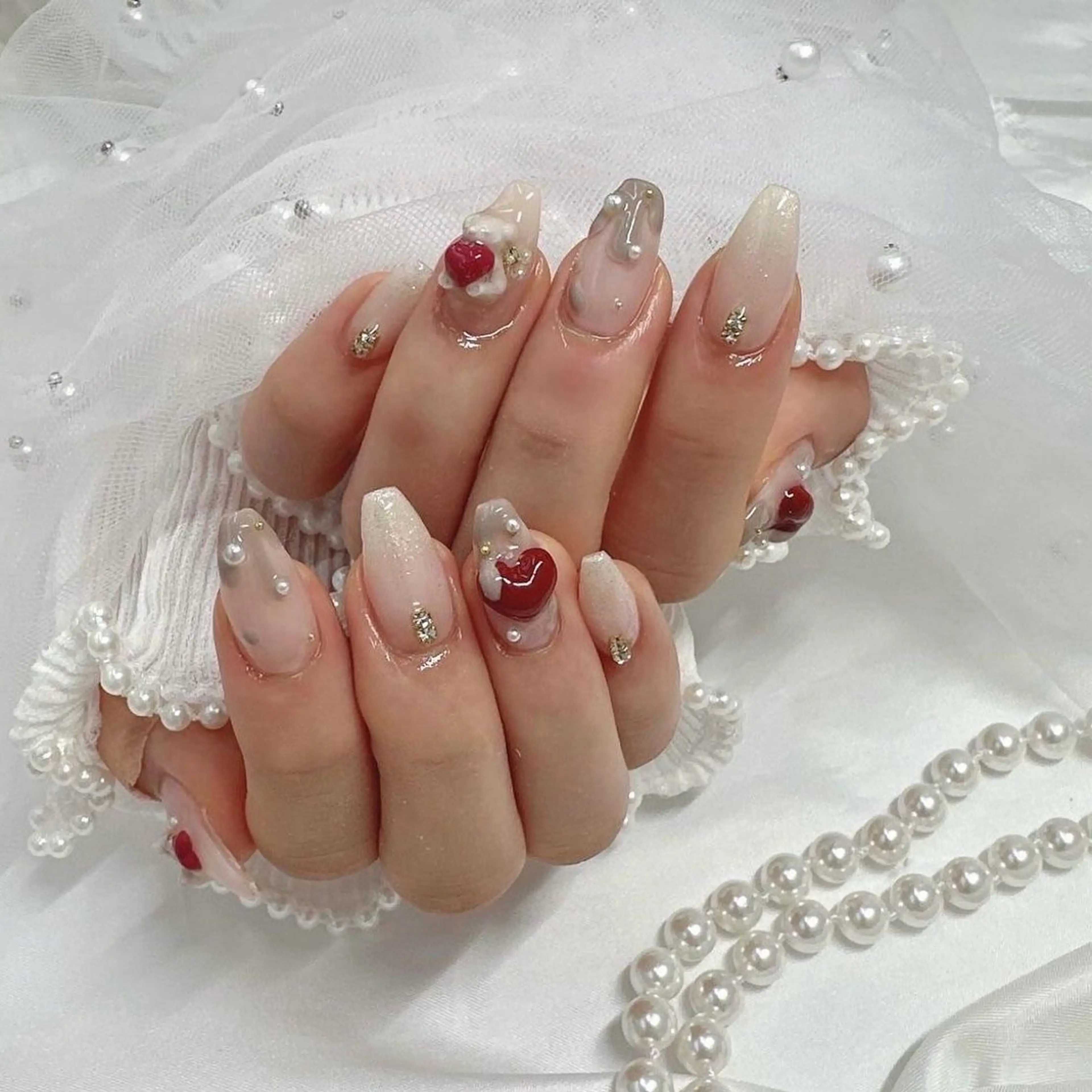 ネイル オーロラネイル チークネイル 長さ出し フットネイル フレンチネイル ハンドネイル Lee Nailsのネイルデザイン