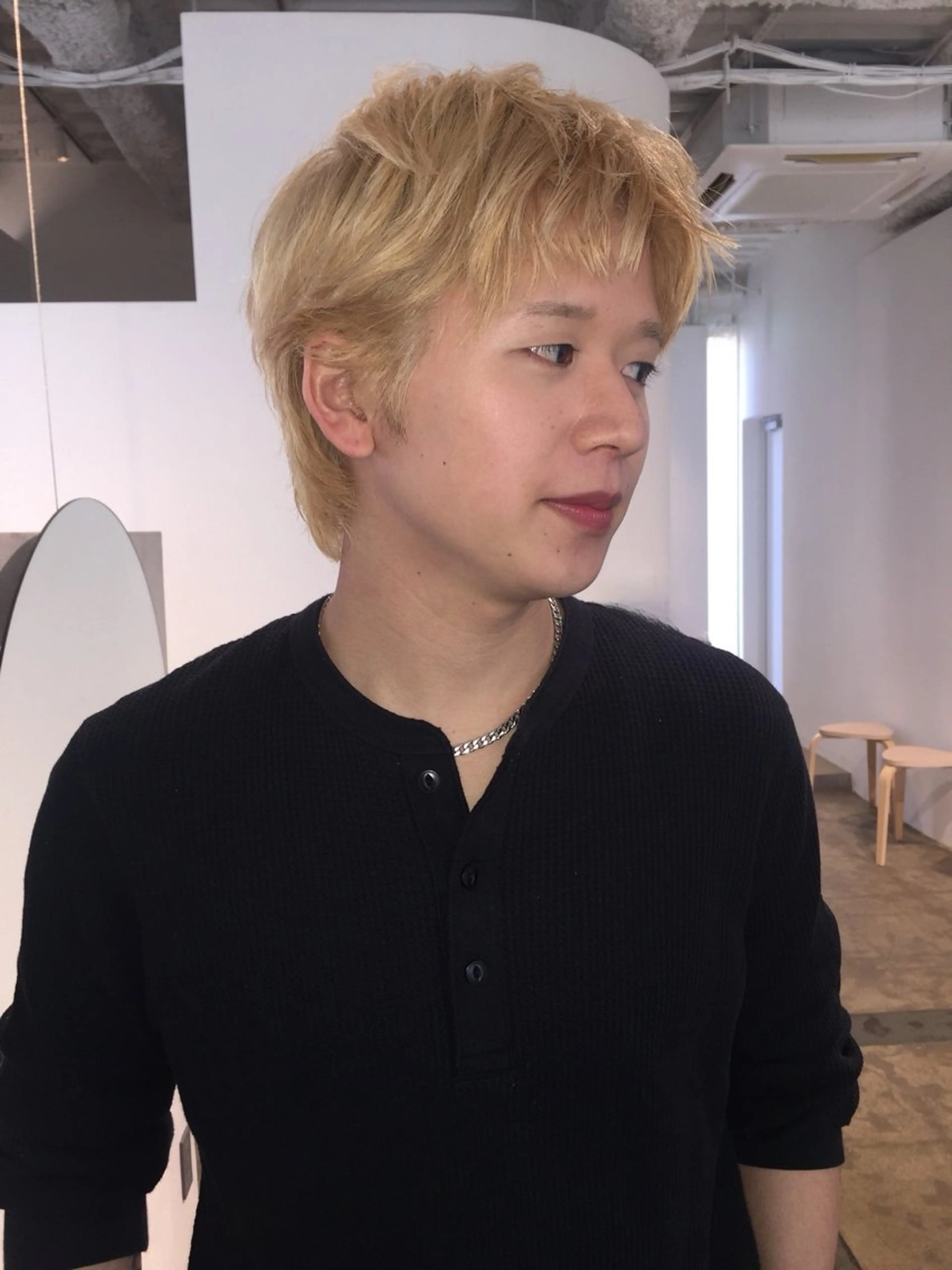 ショート ヘアカラー 髙林 優衣のヘアスタイル