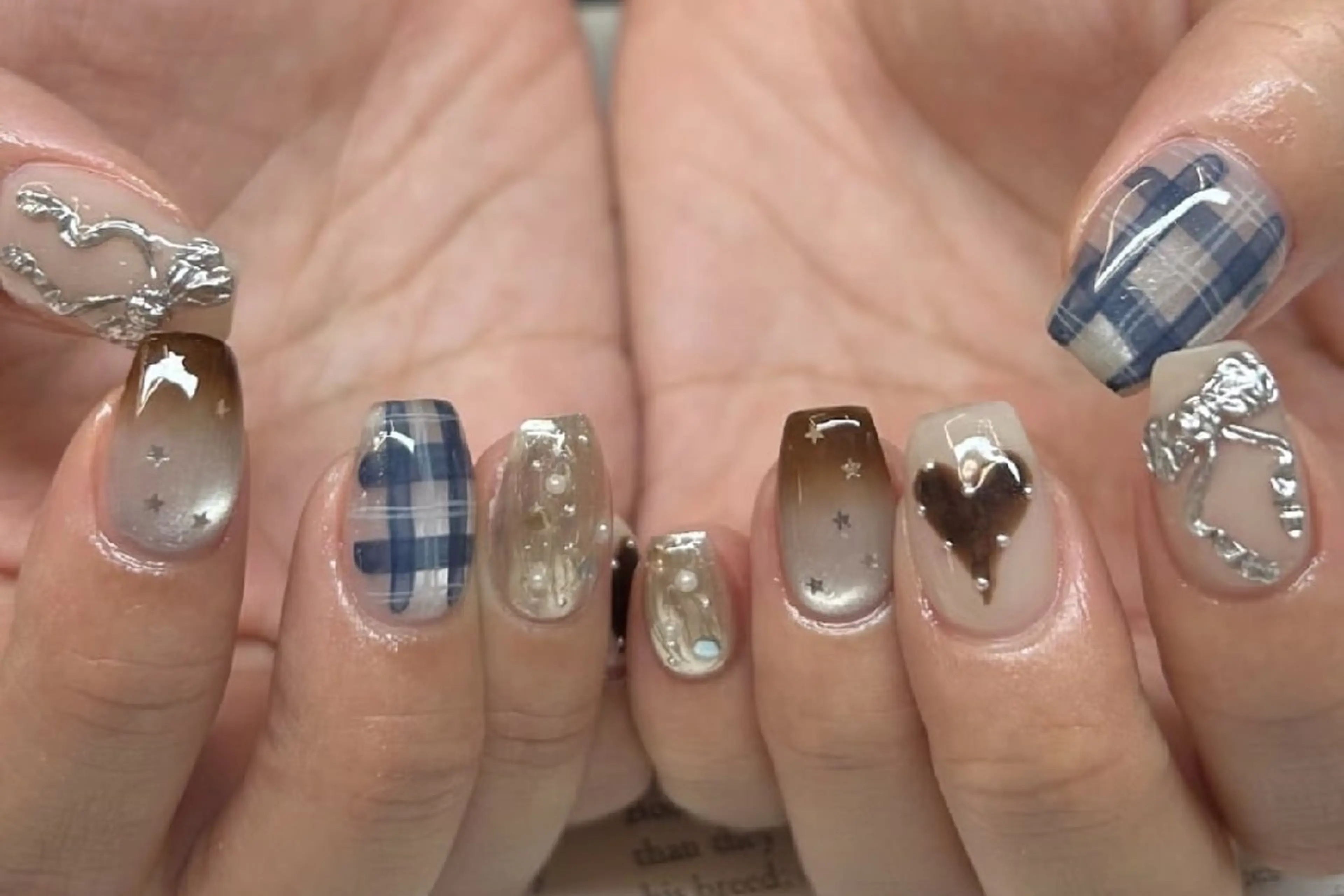 ネイル chiara  長さ出し/パラジェルのネイルデザイン