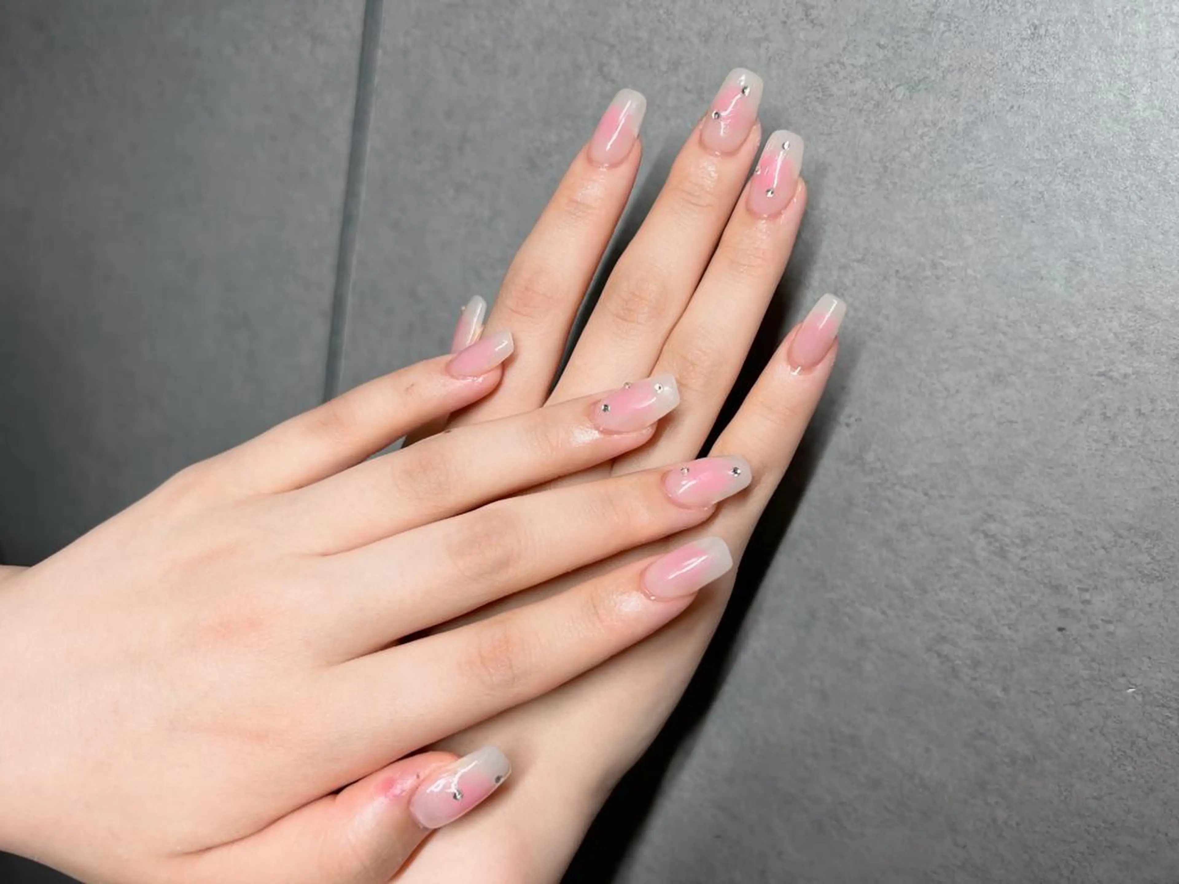 ネイル チークネイル スカルプネイル lucky nail 歌舞伎町のネイルデザイン