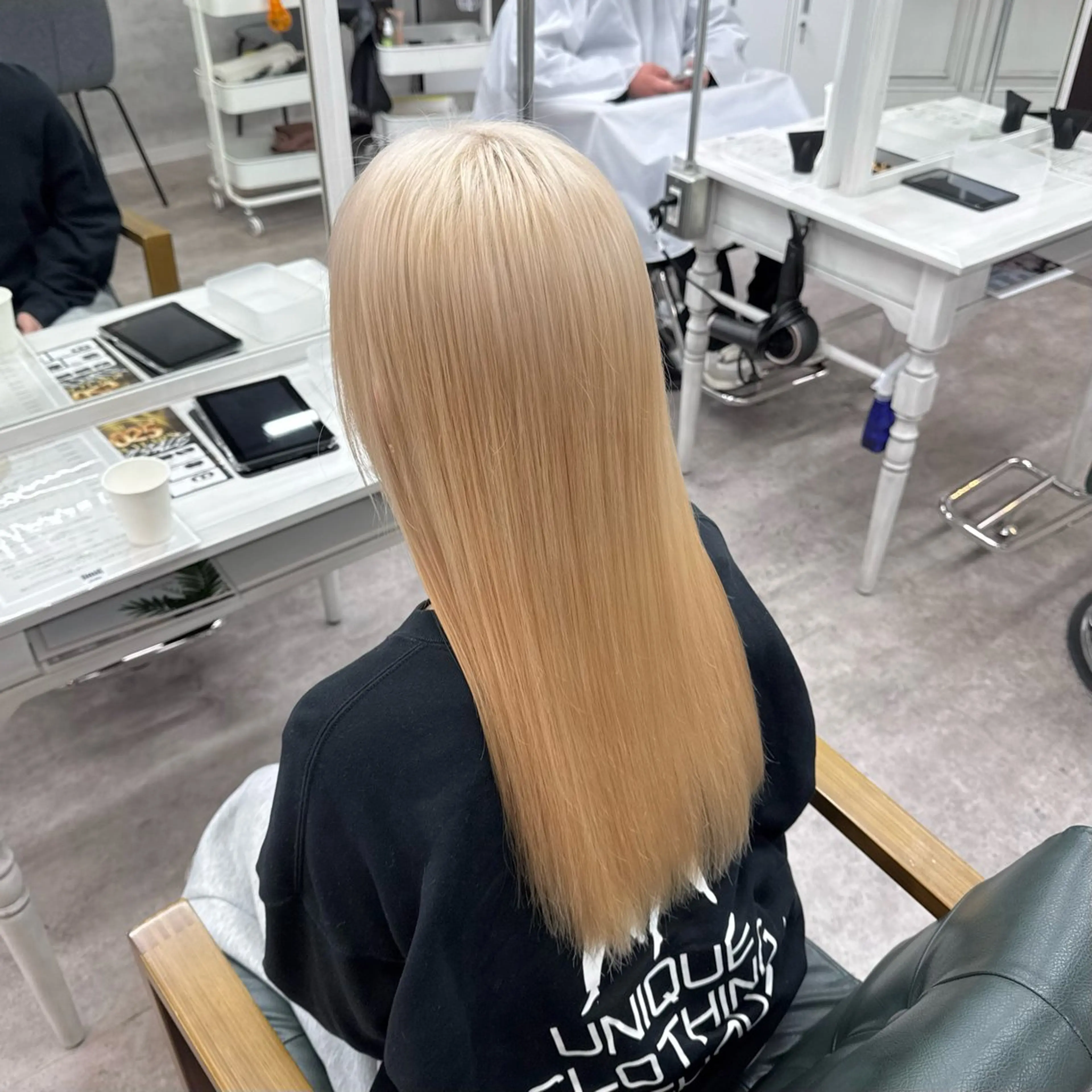 ロング カラー ヘアカラー JUNSHIN🦋 ヘアセット／カラーのヘアスタイル