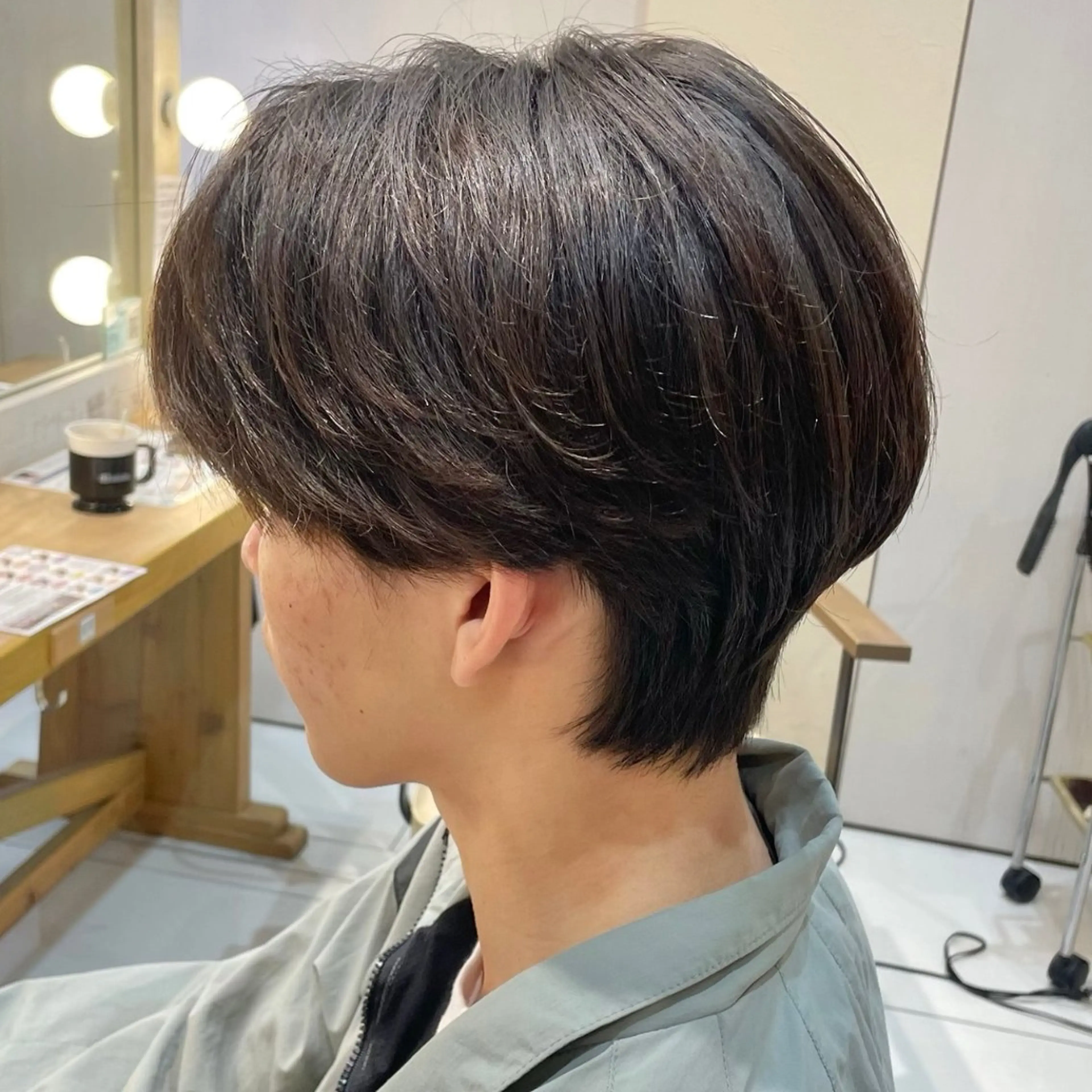 ミディアム パーマ メンズ カット 縮毛矯正 本厚木｜縮毛矯正/ 酸性スト専門サロンのヘアスタイル