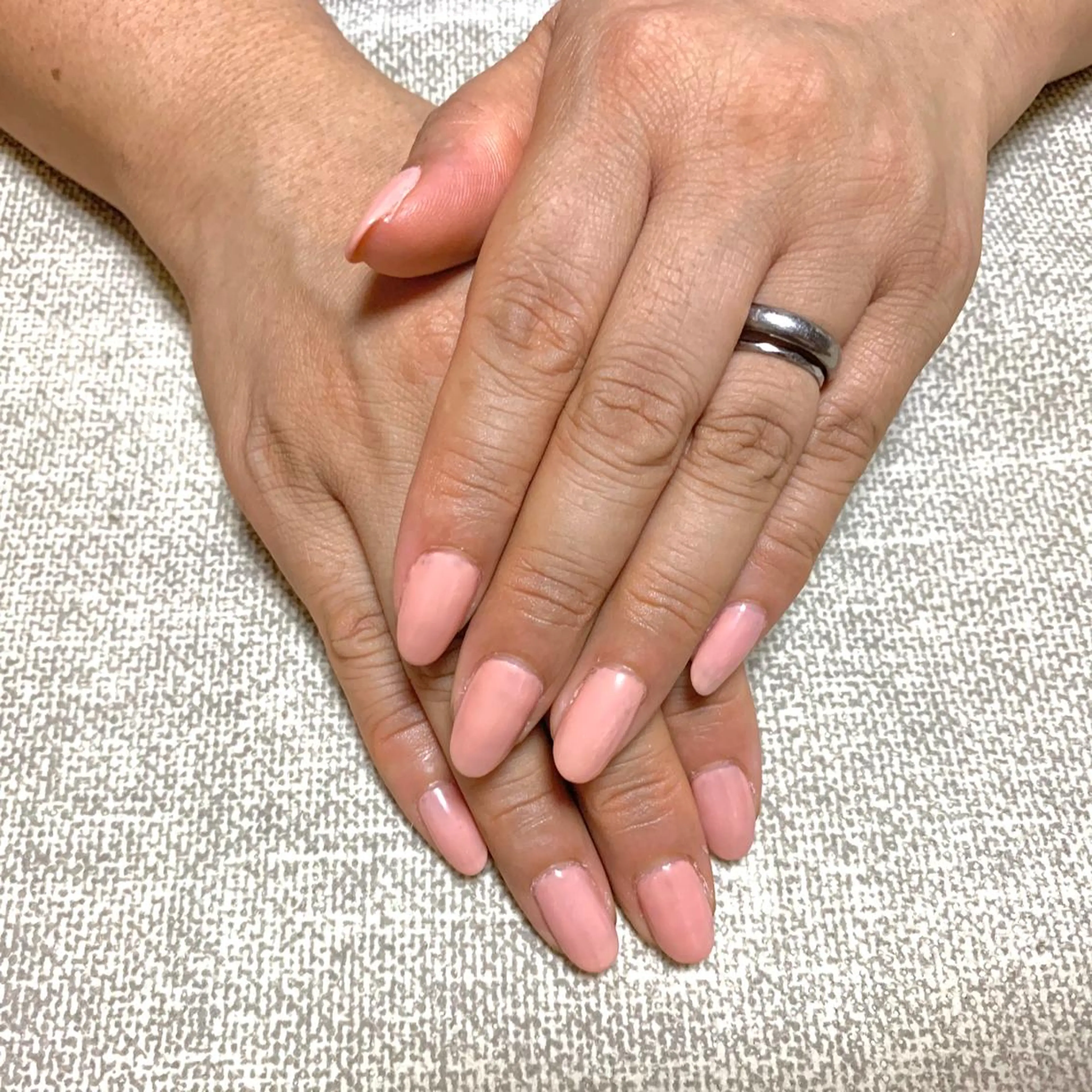 ネイル ハンドネイル フットネイル ハンドケア 岸本 みなみのネイルデザイン