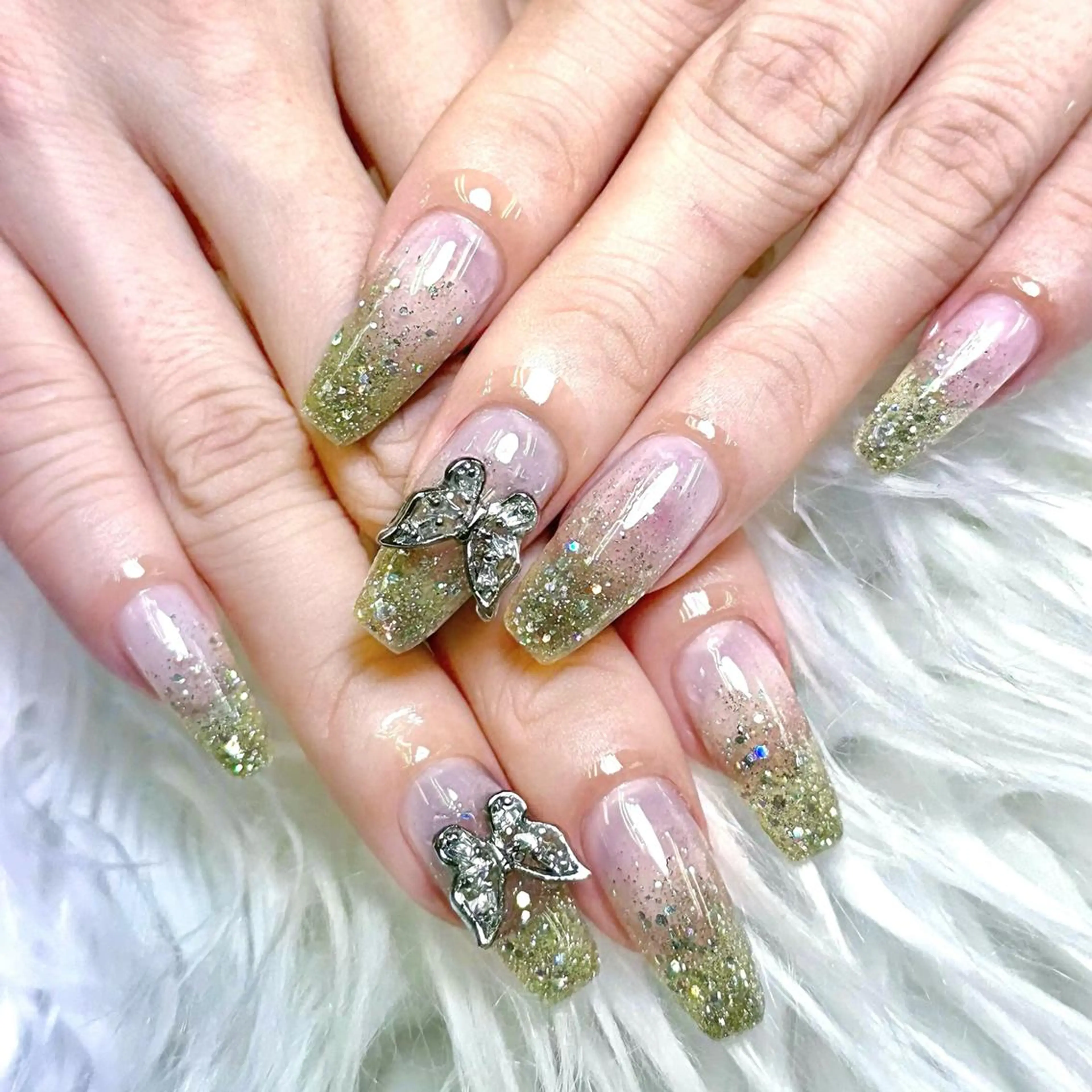 ネイル 🍑長さだし ワンホン💅モモコのネイルデザイン