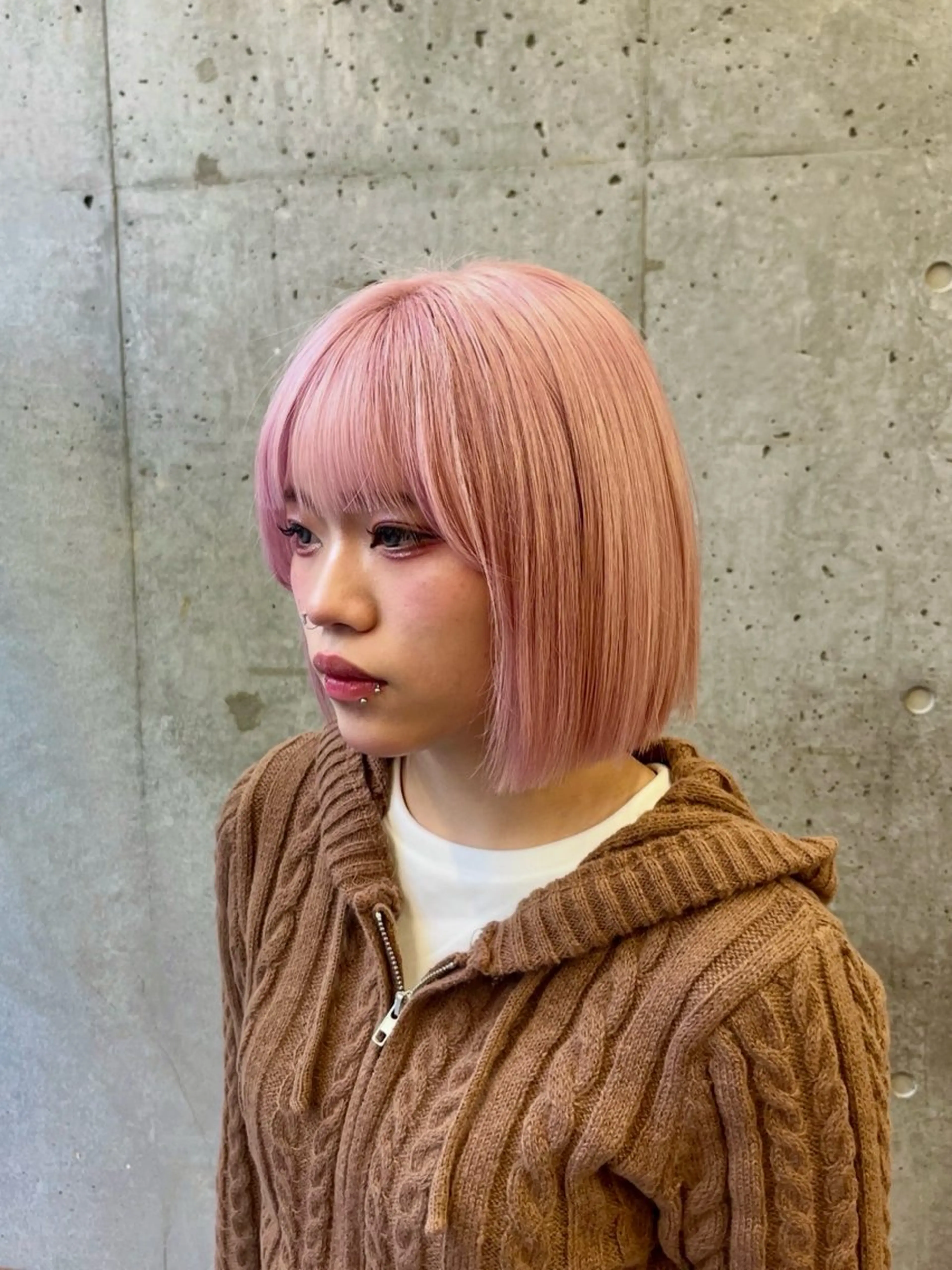 カラー ヘアカラー トリートメント ブリーチカラー×艶 🍨mihoのヘアスタイル