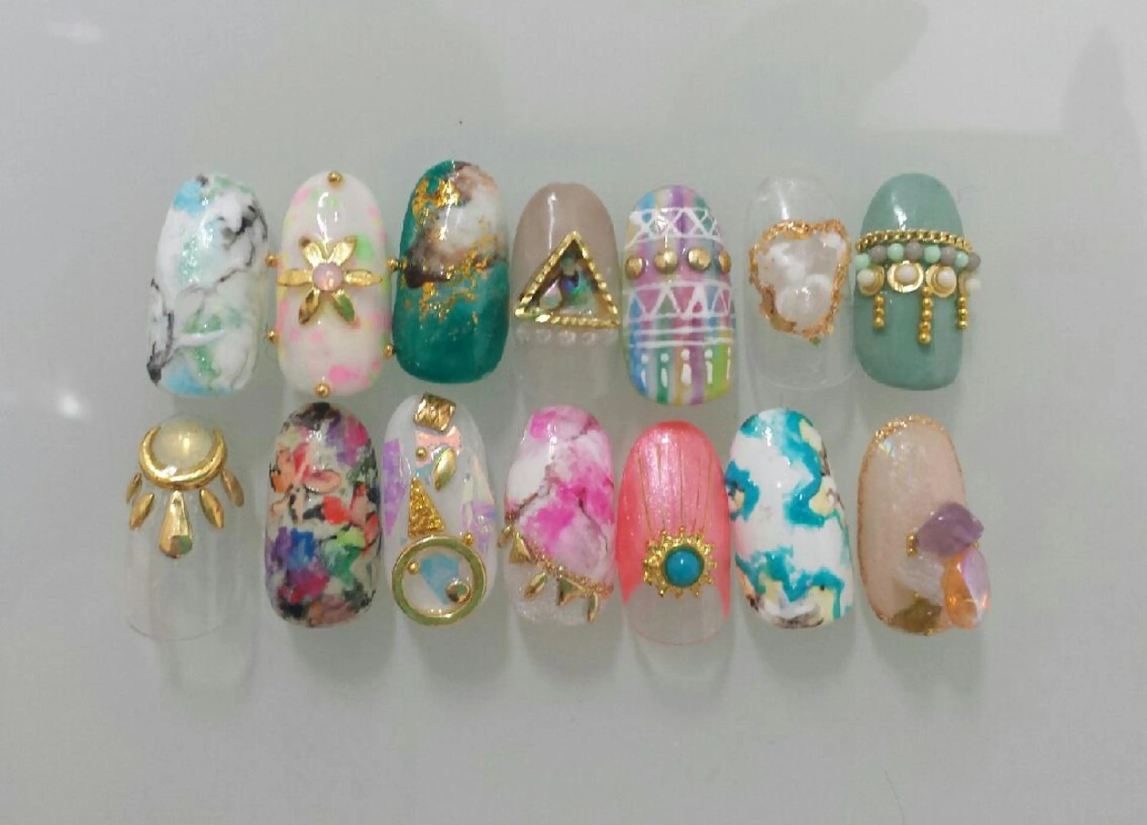 ネイル 河野ちえ (雑誌掲載サロン)のネイルデザイン