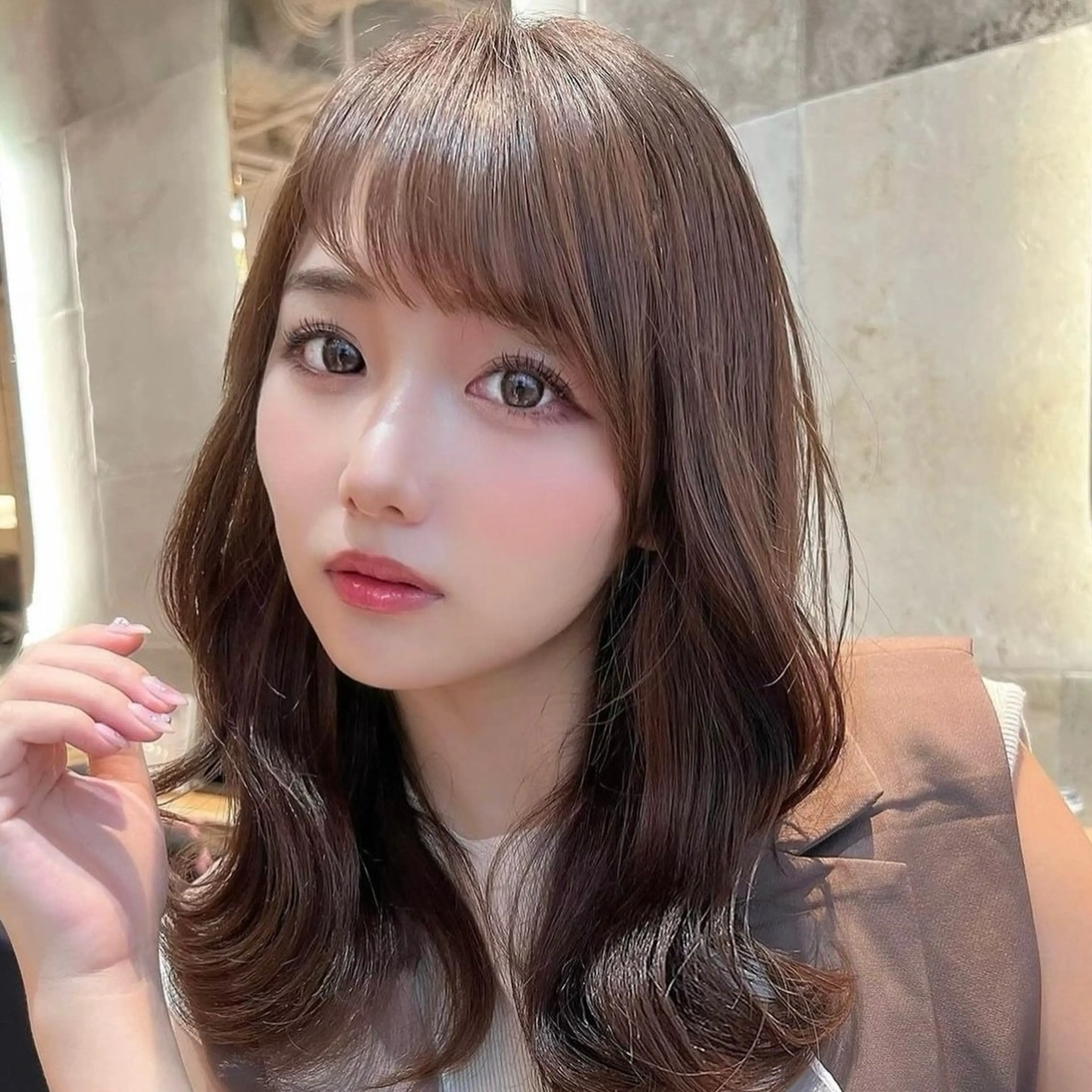 セミロング カット ヘアカラー トリートメント 佐京春奈/縮毛矯正 髪質改善/美髪カラーのヘアスタイル