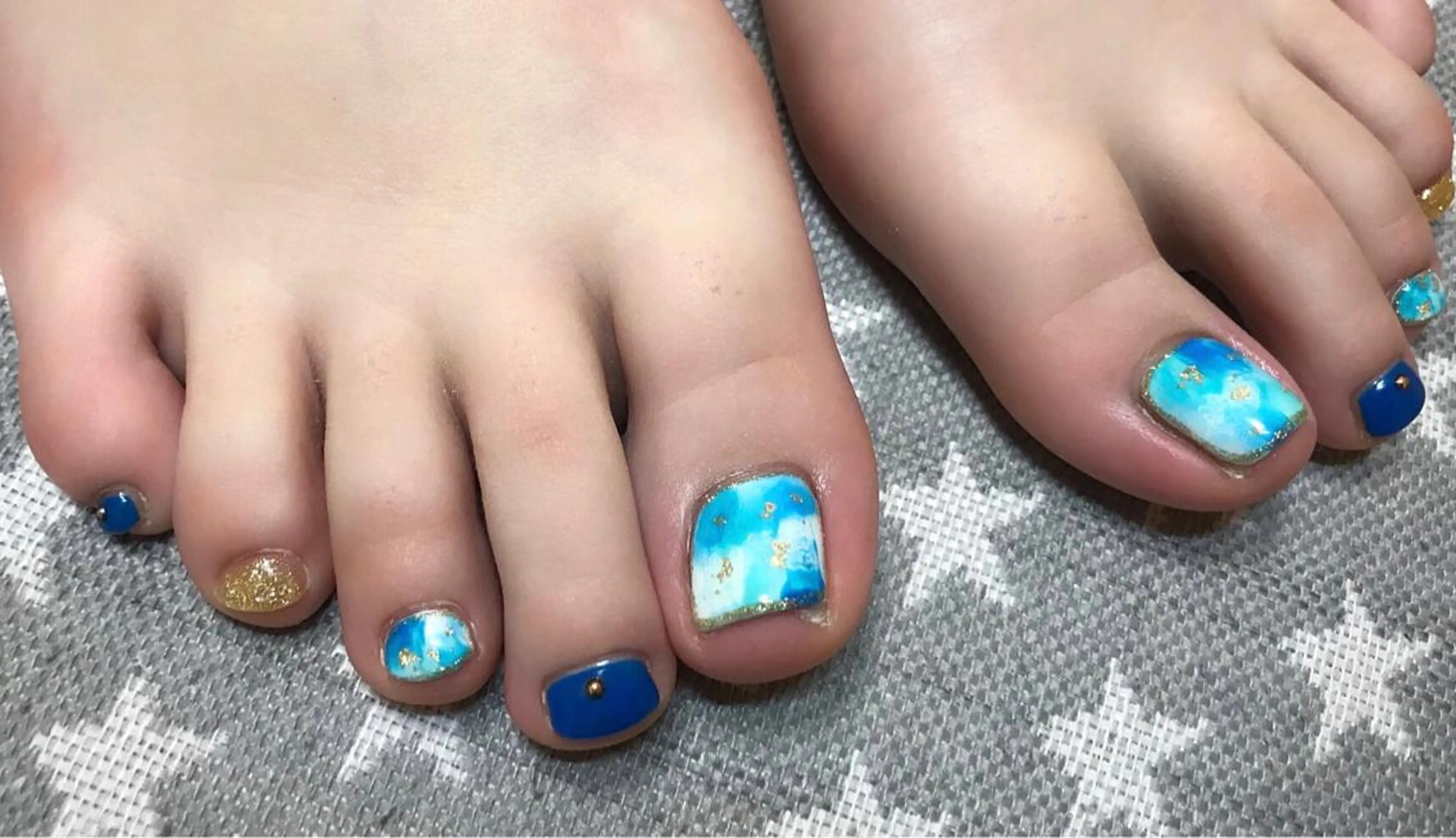 ネイル 'mm所属・'mm  (ミリ) ＭＡＮＡＭＩのネイルデザイン