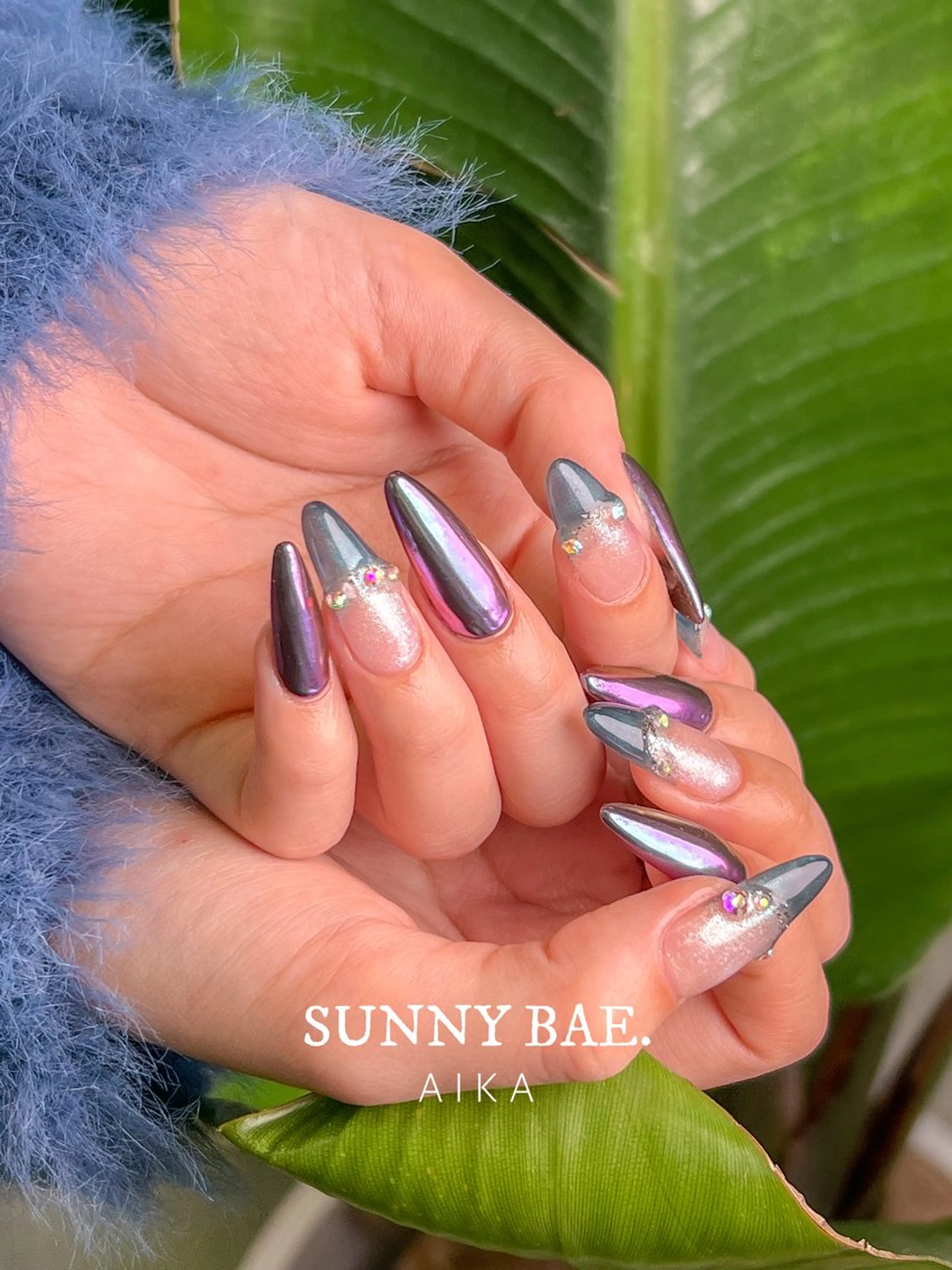 ネイル ジェルネイル キラキラネイル ロングネイル 持ち込み ワンカラーネイル Made By AIKAのネイルデザイン