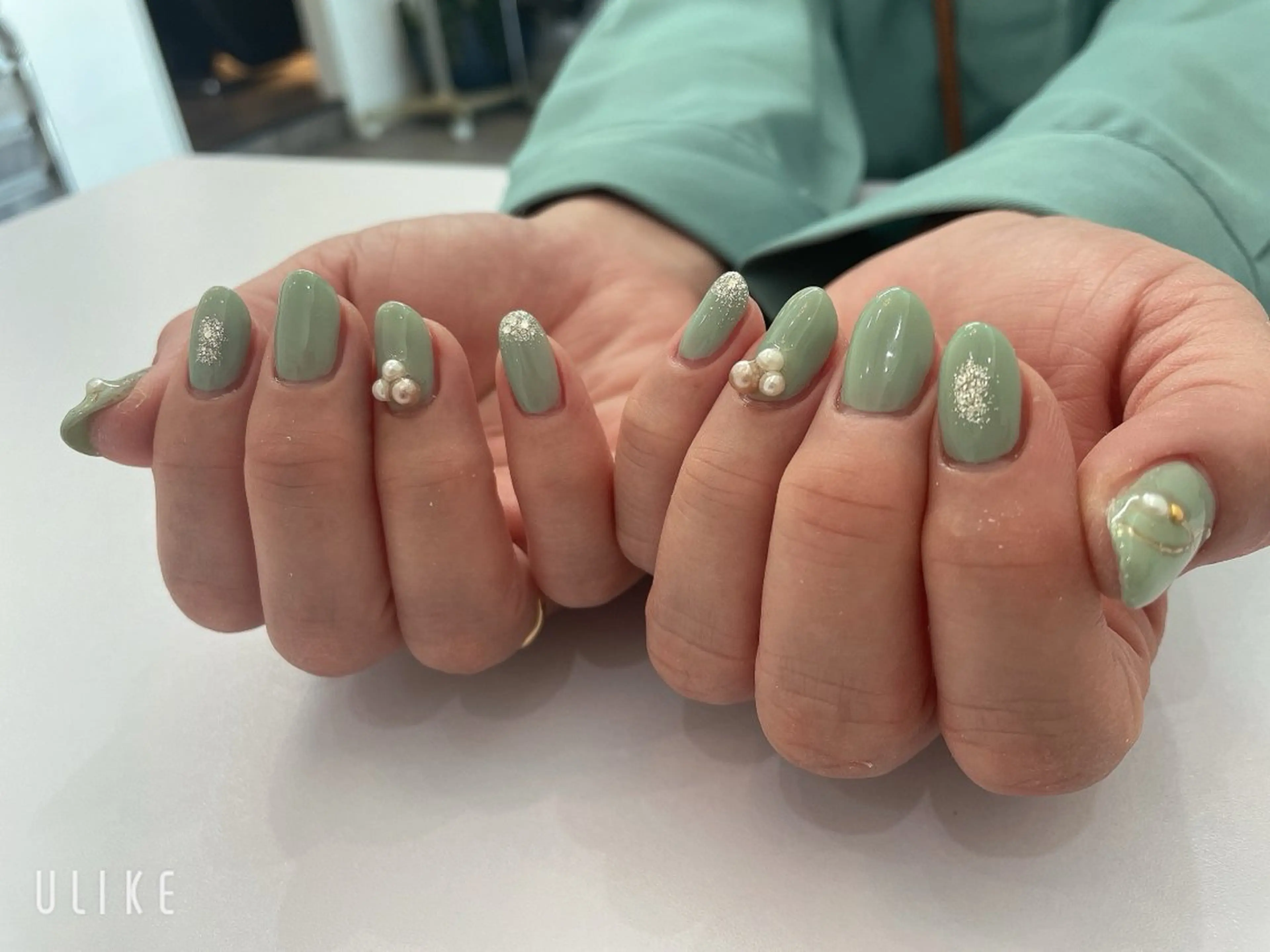 ネイル REGINA所属・REGINA 理沙のネイルデザイン