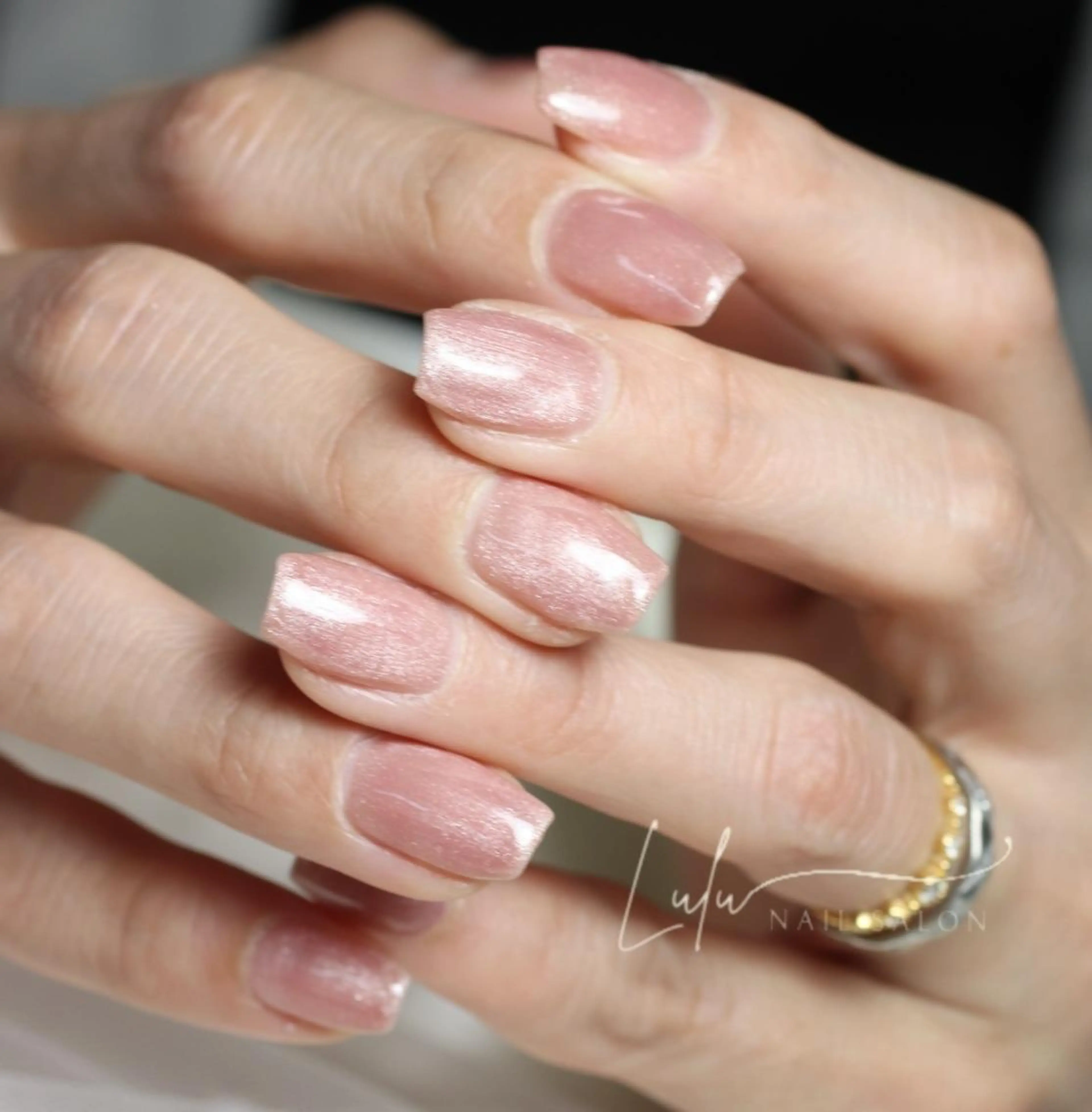 ネイル マグネットネイル シンプルネイル ハンドネイル Lulu nail salon 南堀江店所属・西村 あやかのネイルデザイン