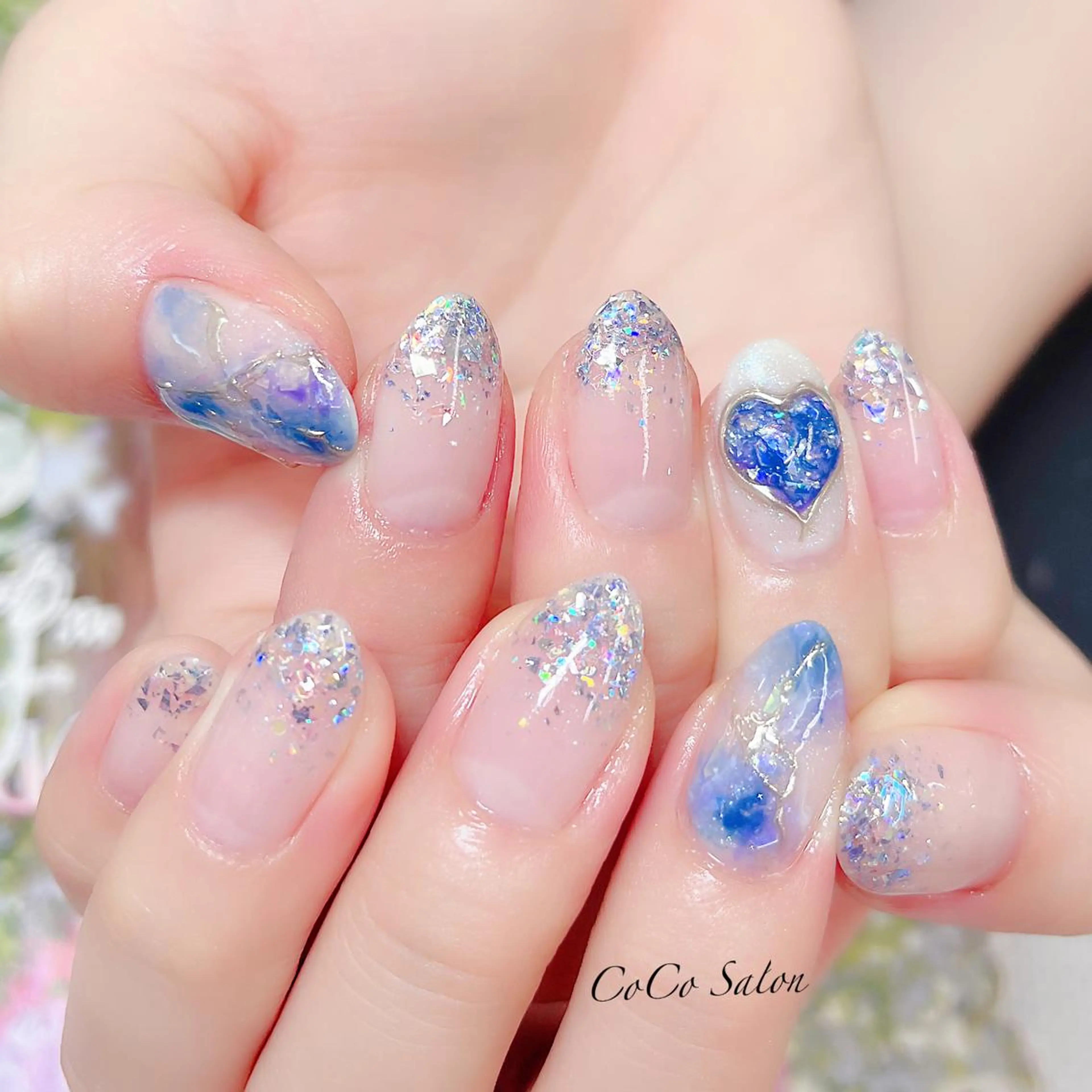 ネイル ブルー 成人式 長さ出し ジェルネイル グラデーション ハンドネイル CoCoSalon ネイル/まつ毛予約のネイルデザイン