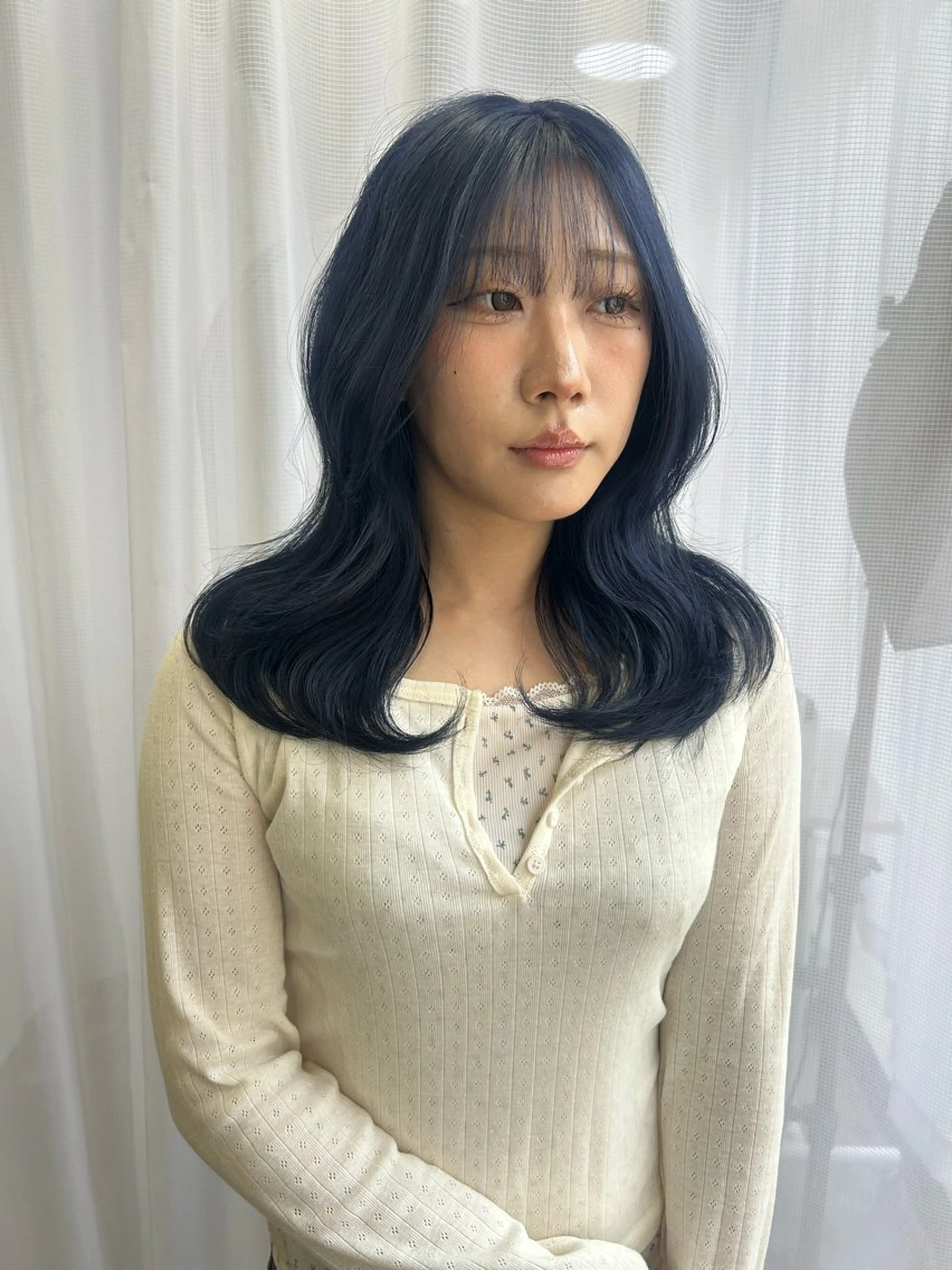 ロング カラー ブリーチ ブルーカラー ダブルカラー ネイビーカラー ブリーチなしカラー 【 pia 】 とものヘアスタイル