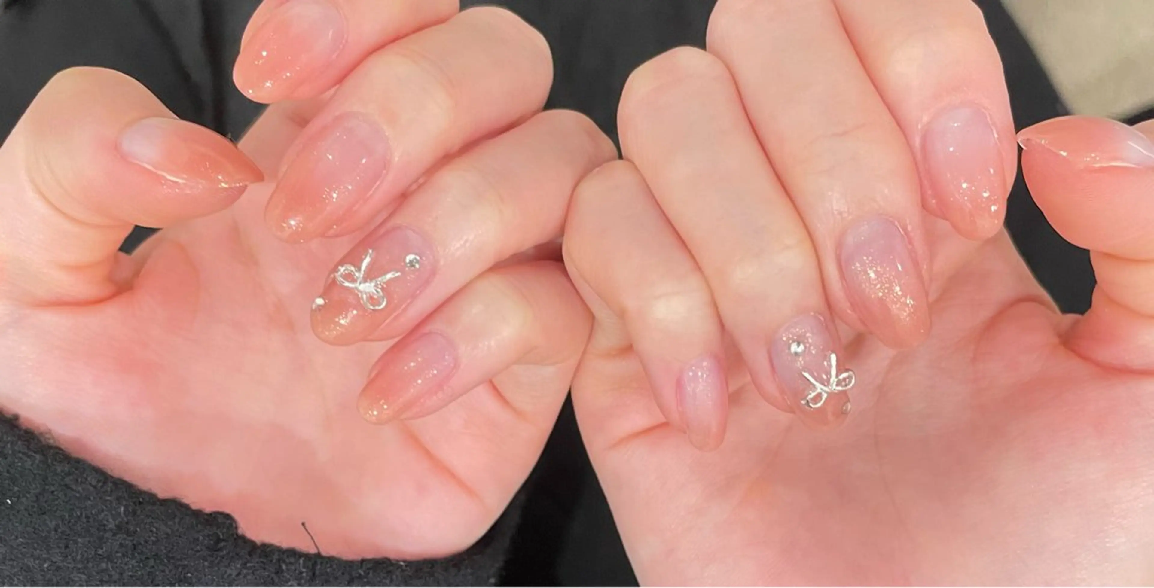 ネイル オーロラネイル チークネイル フレンチネイル ガラスフレンチ グラデーション H&B 楊のネイルデザイン