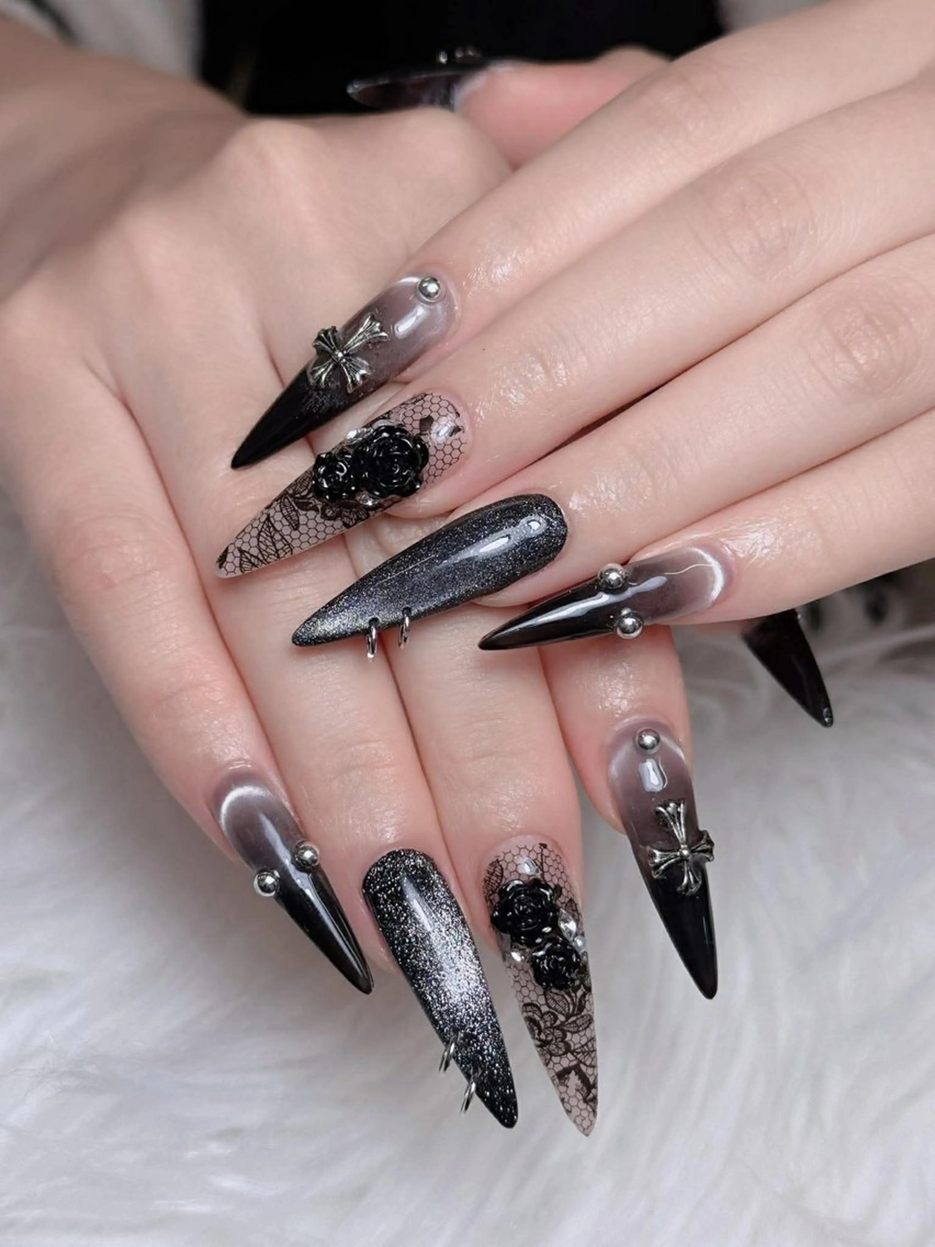 ネイル オーロラネイル チークネイル フットネイル フレンチネイル 韓国ネイル ハンドネイル Lumi Nailのネイルデザイン