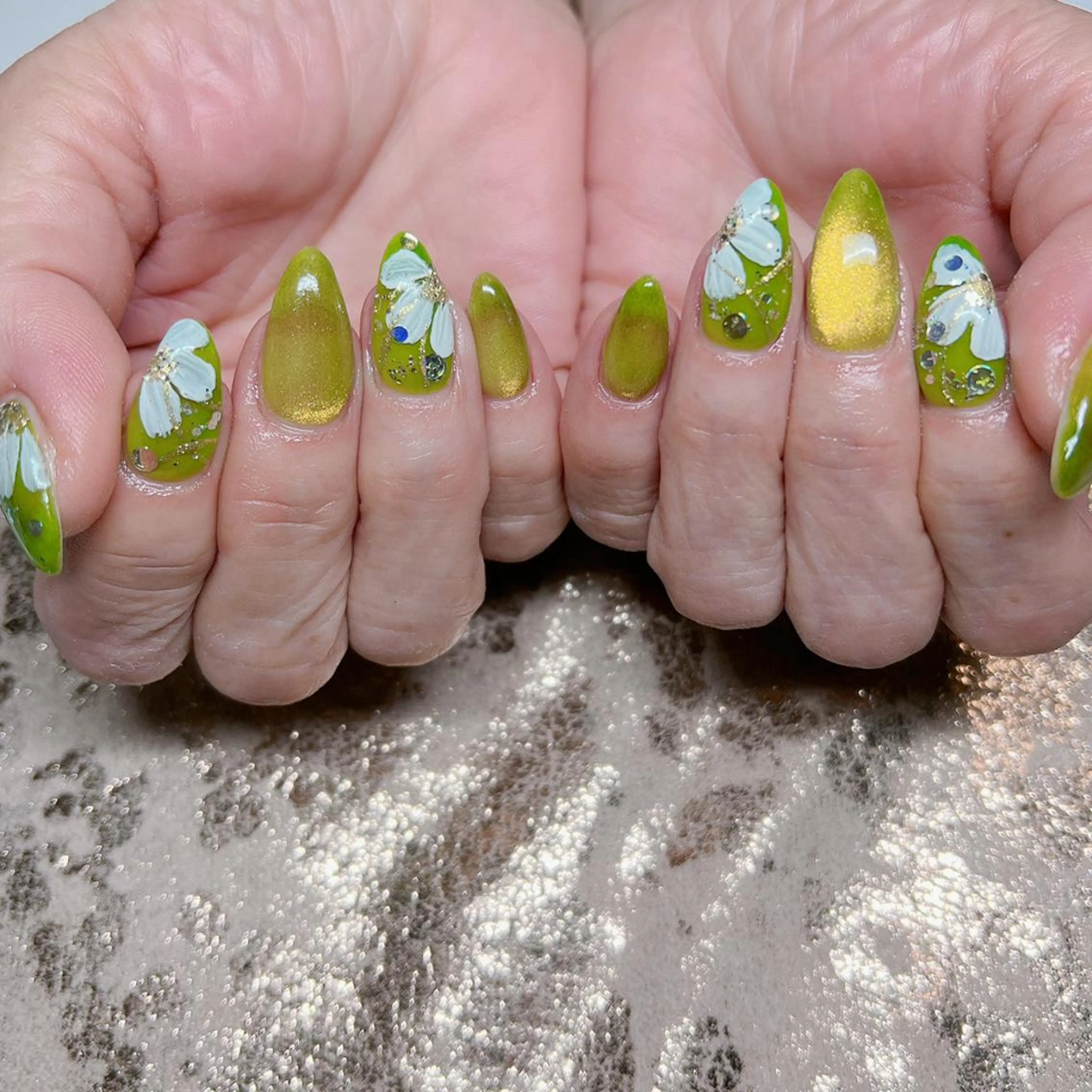 ネイル 個室ネイルサロンDolly  Girl〜ドーリーガール〜所属・DollyGirl KYOKOのネイルデザイン