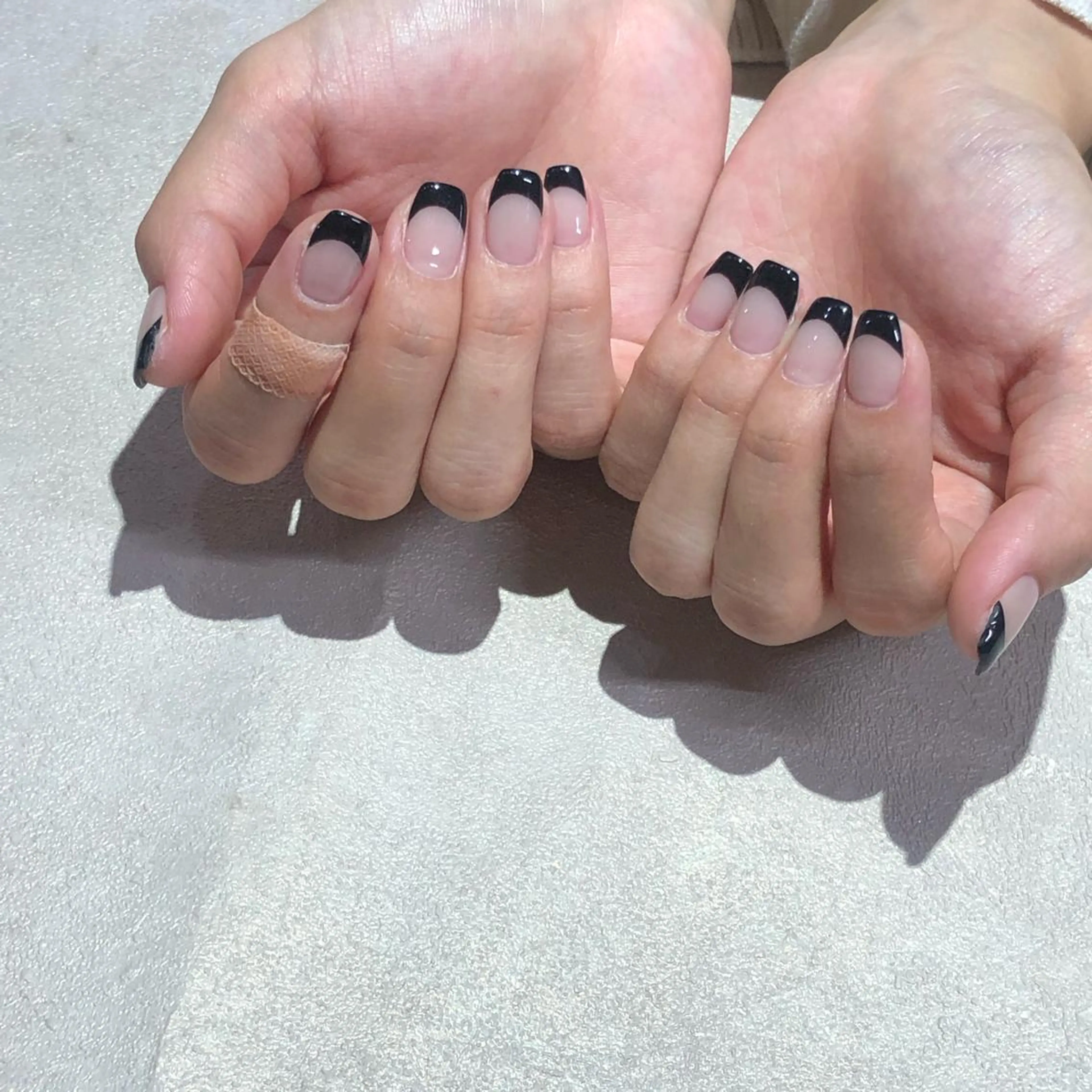 ネイル ハンドネイル フットネイル ハンドケア Nes.Nail所属・Miyagi Asamiのネイルデザイン