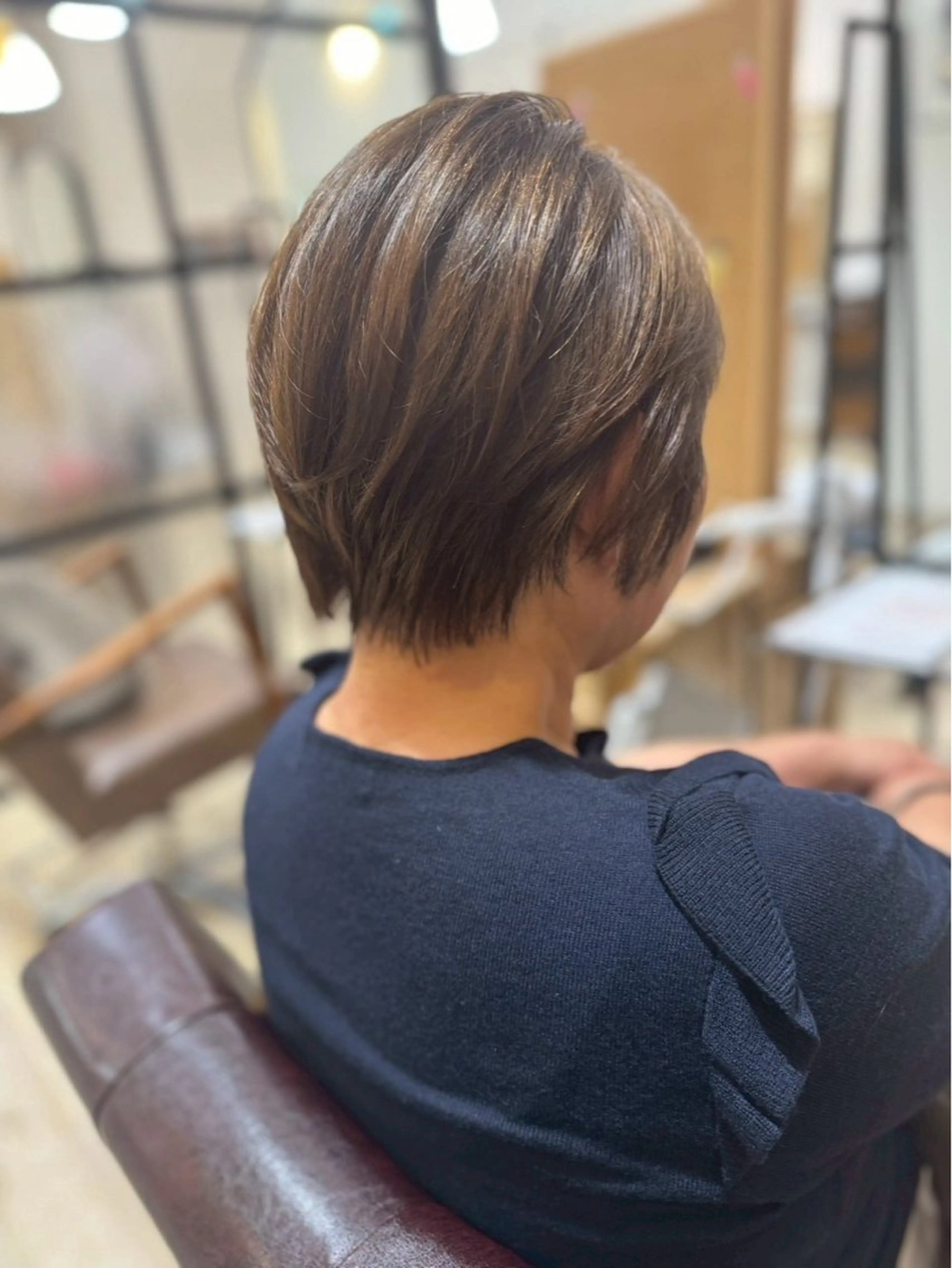 ミディアム ヘアカラー ヘッドスパ 三輪 あおいのヘアスタイル