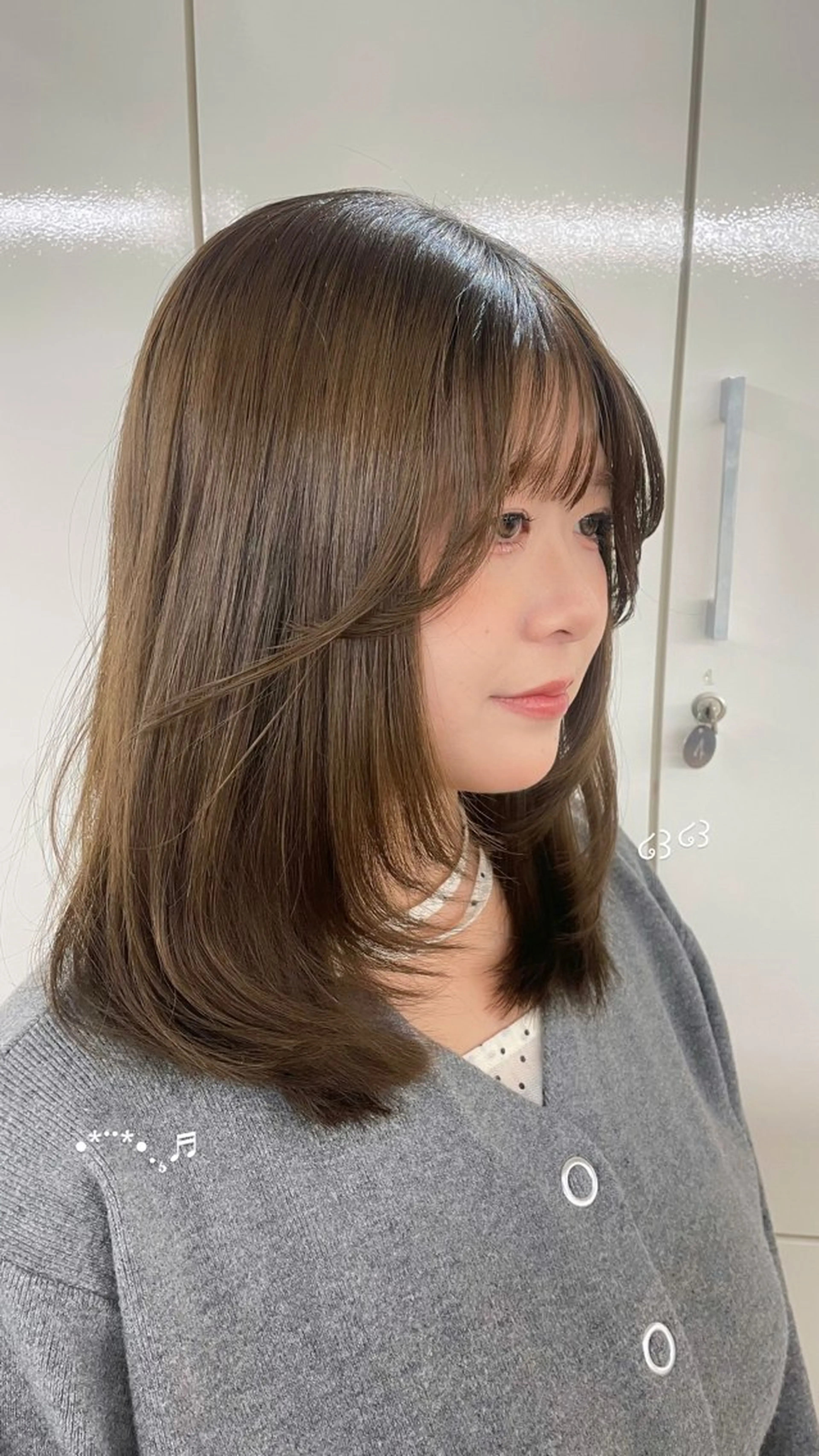 カラー elena byartefice所属・安達 萌花のヘアスタイル