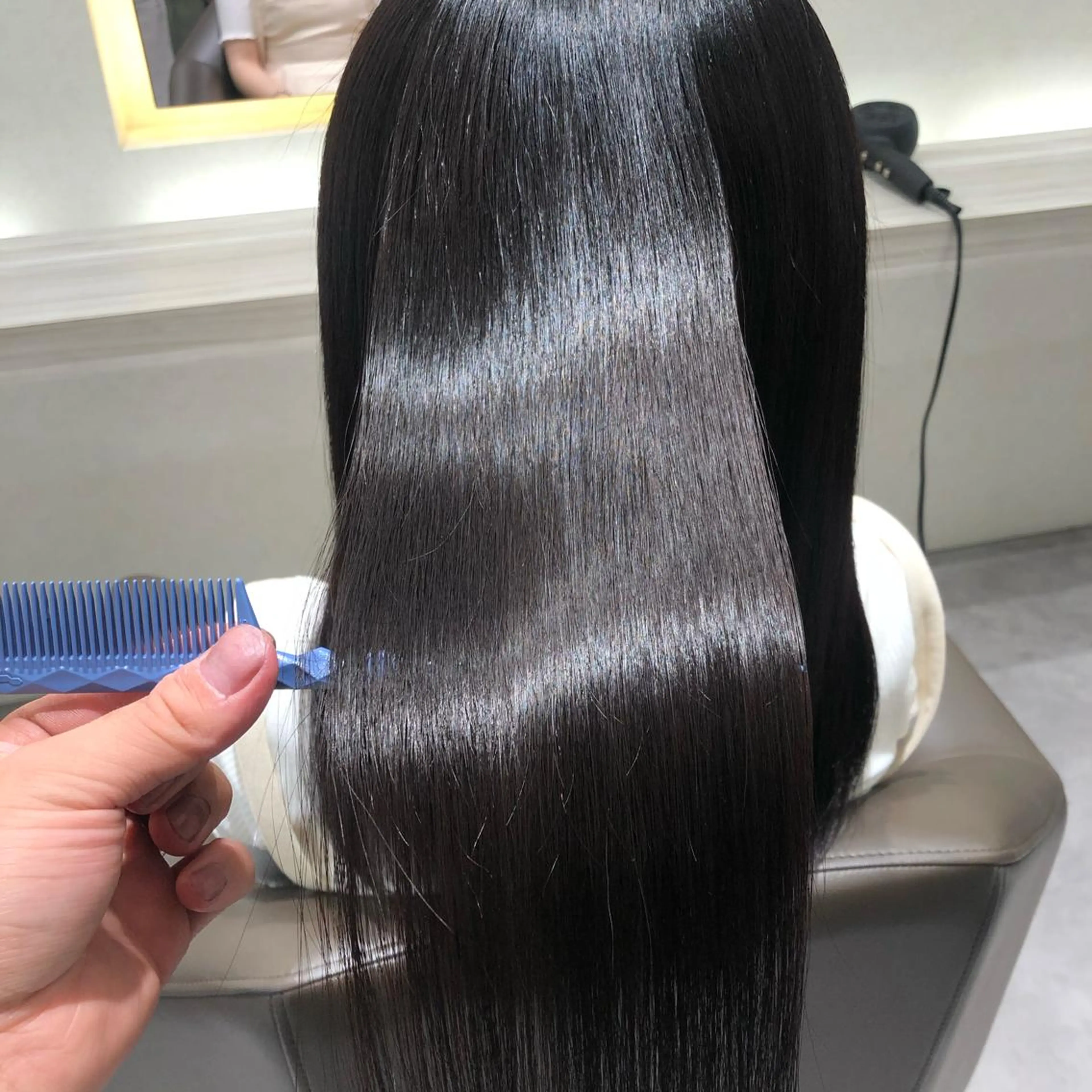 ロング ムトウセイマ/艶髪 /艶ケアWブリーチのヘアスタイル