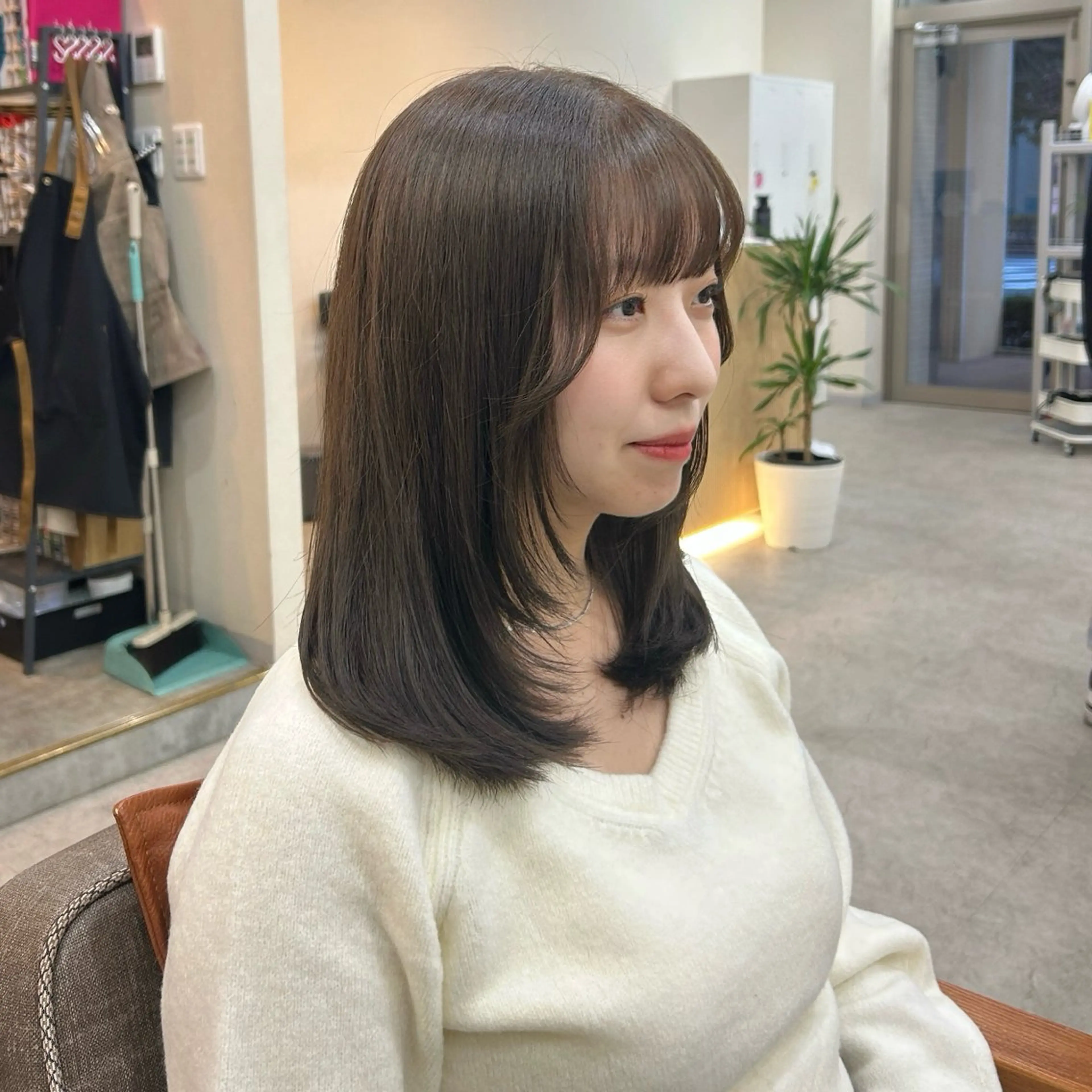 ミディアム カット ヘアカラー トリートメント MIDORI🌙 透明感/ベージュのヘアスタイル