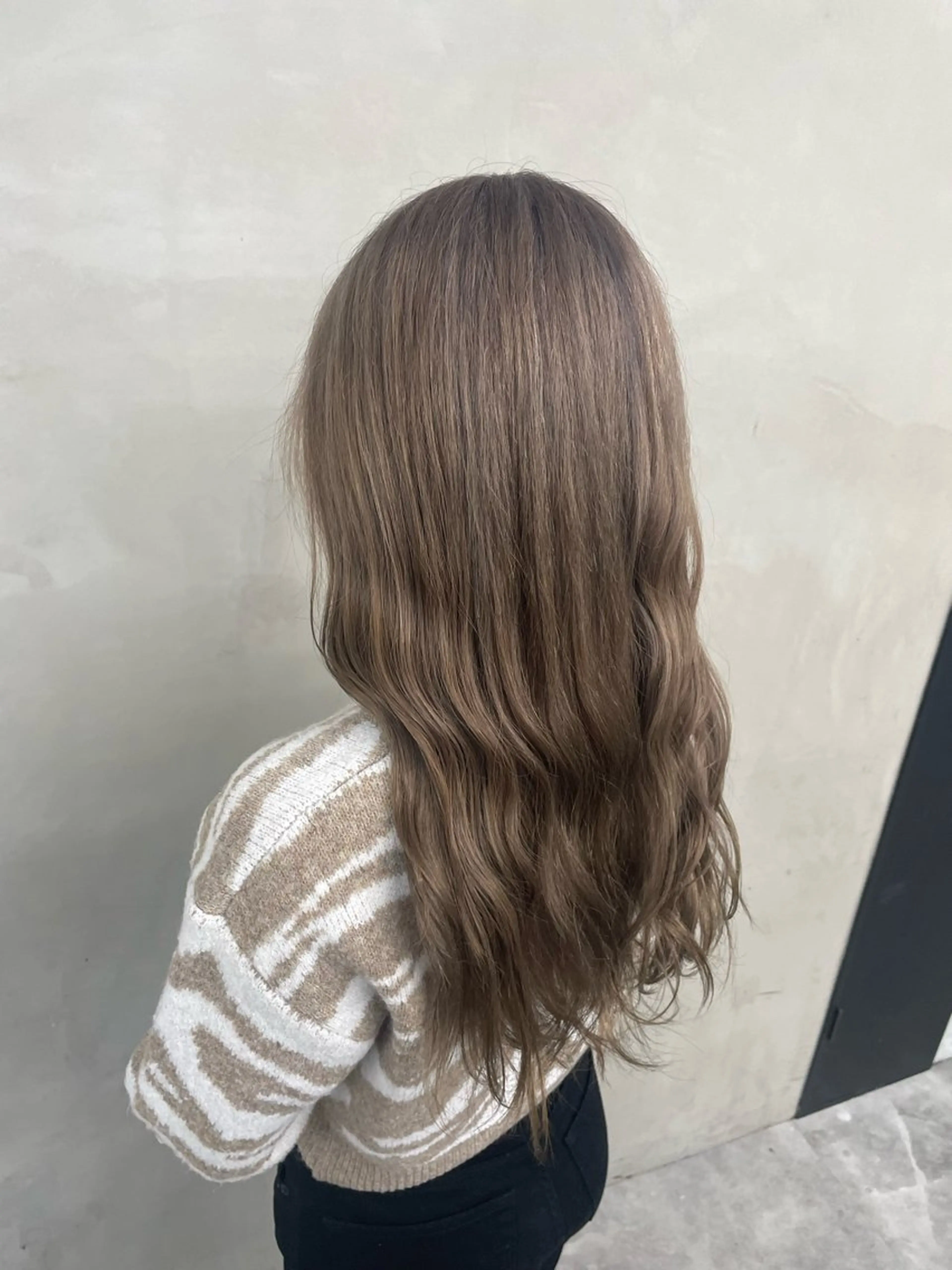 ロング ヘアカラー 🧋ミルクティーカラ ー🧋特化小林拓登のヘアスタイル