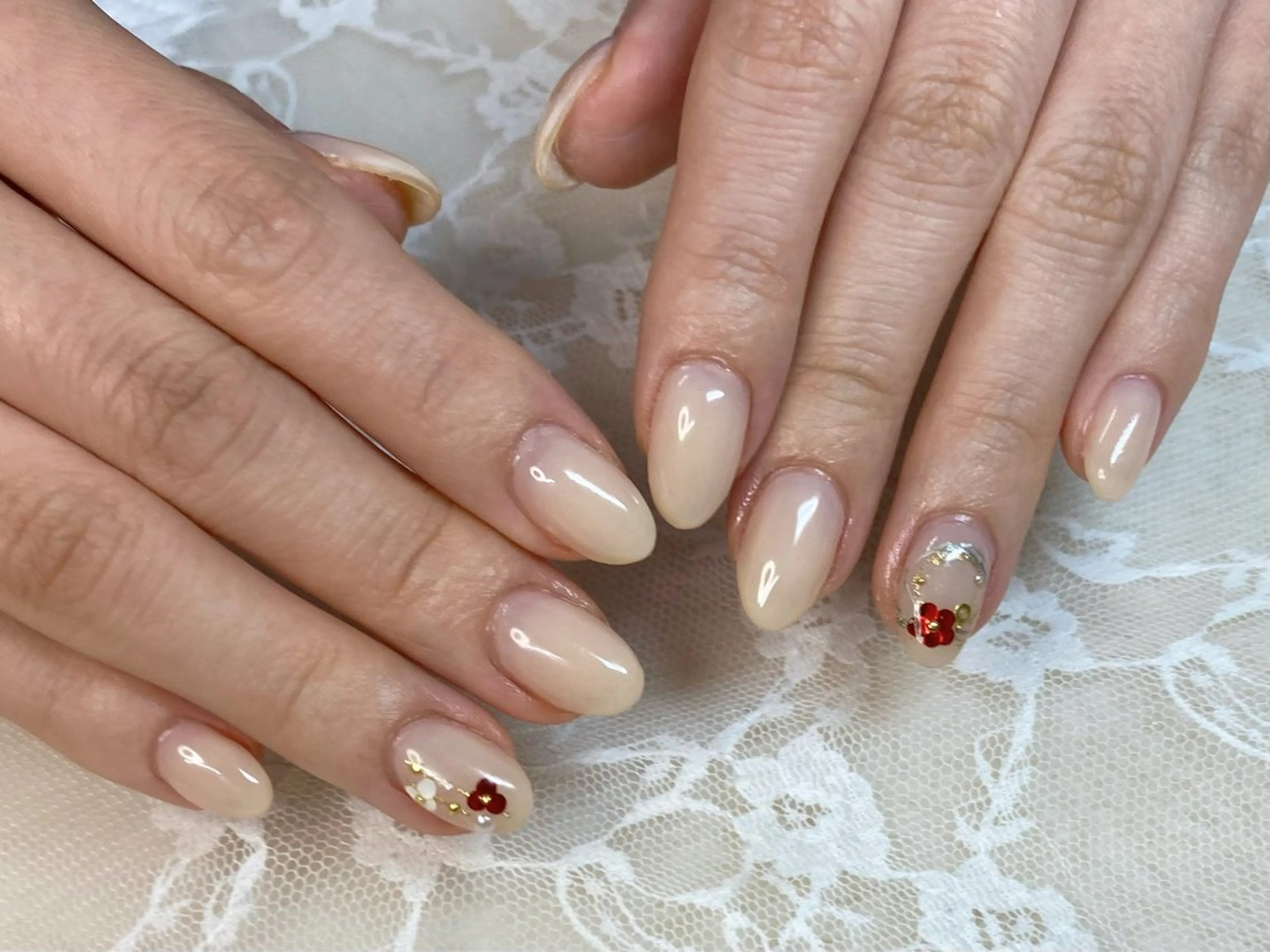 ネイル シンプルネイル ハンドネイル ハンドケア 心斎橋Salon Epokkuのネイルデザイン