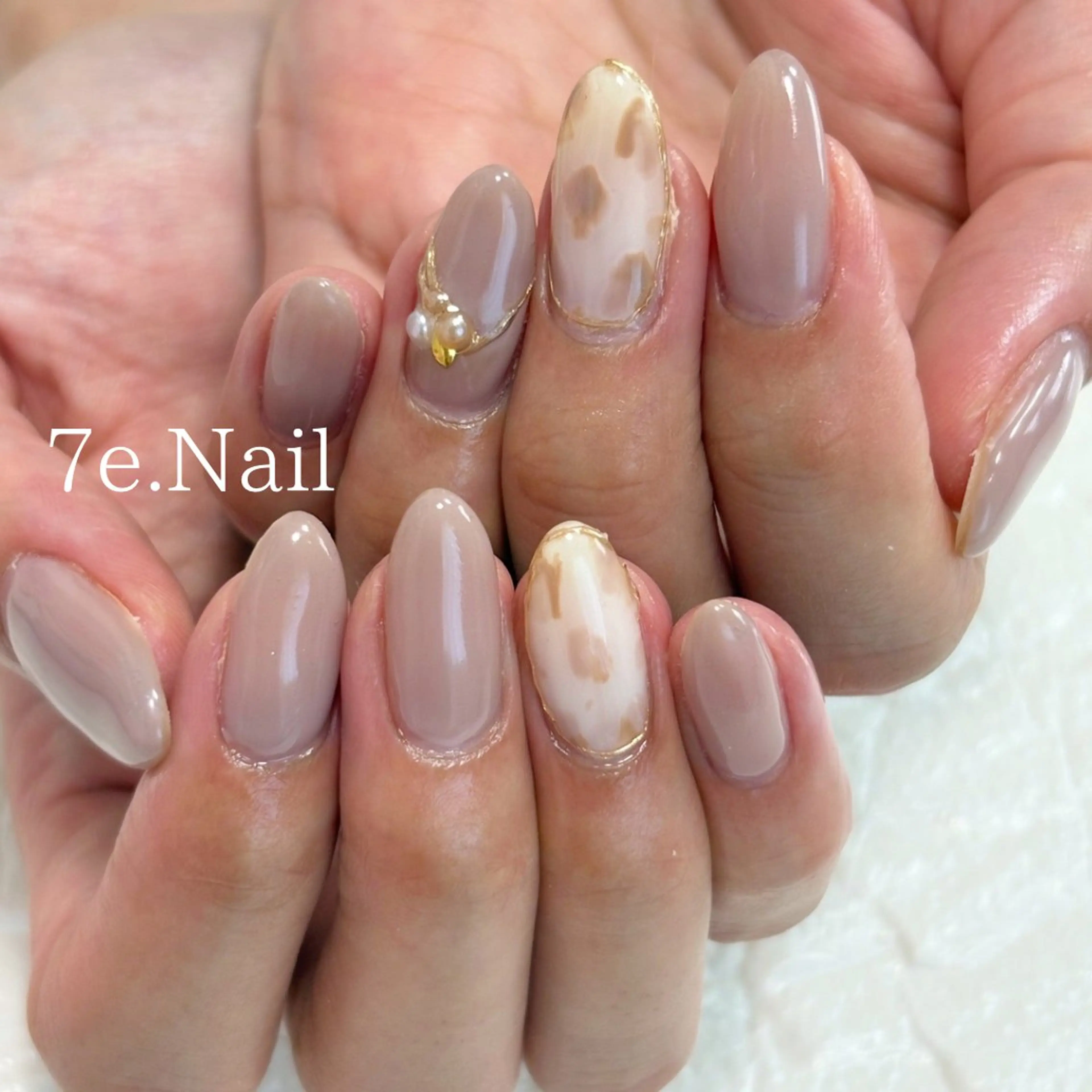 ネイル 7e. Nailのネイルデザイン