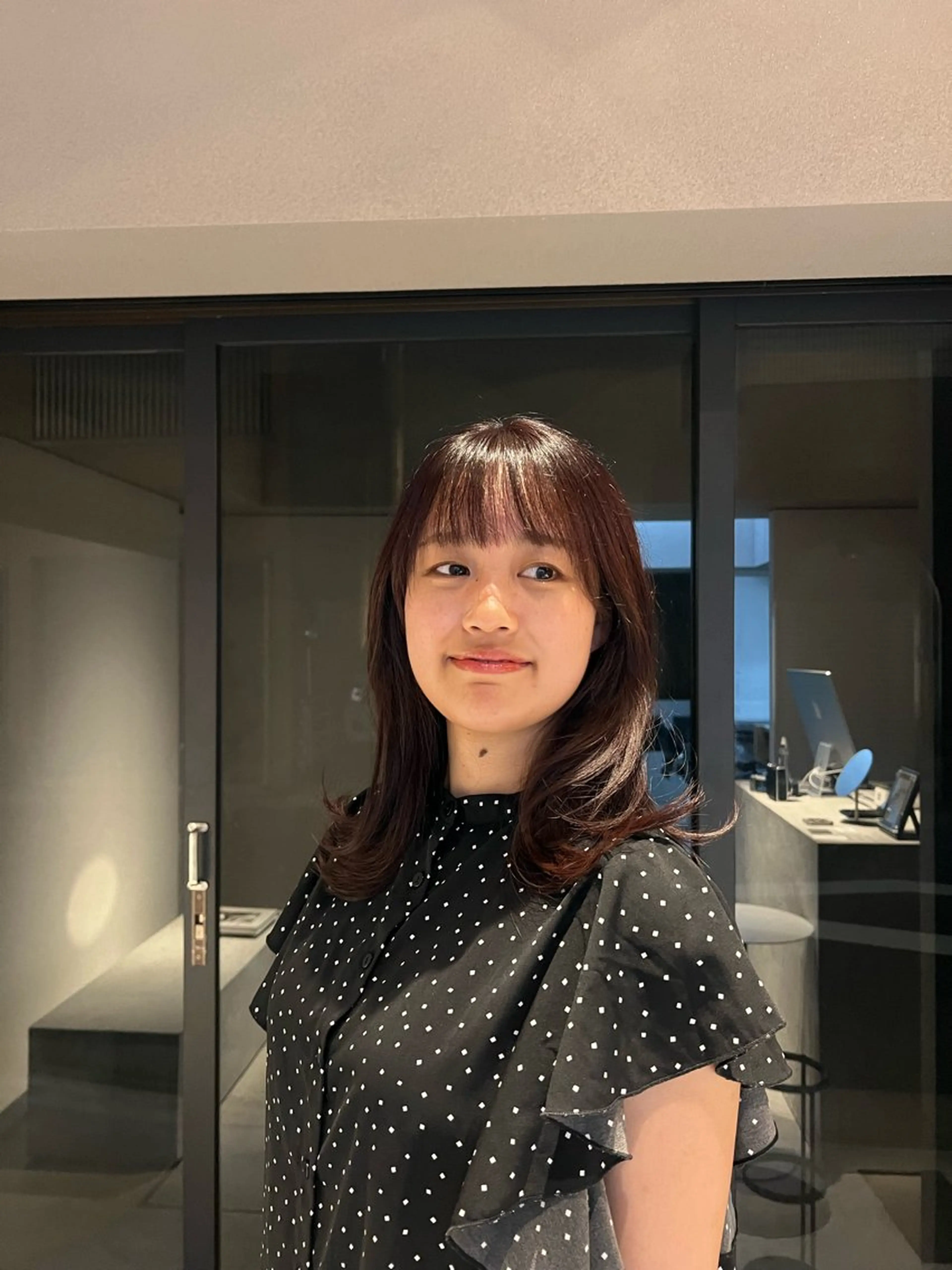 ミディアム カラー カシス ピンクカラー トリートメント ヘアカラー THE ESSENCE Kuramae所属・ボブカット🎀 ドレミのヘアスタイル