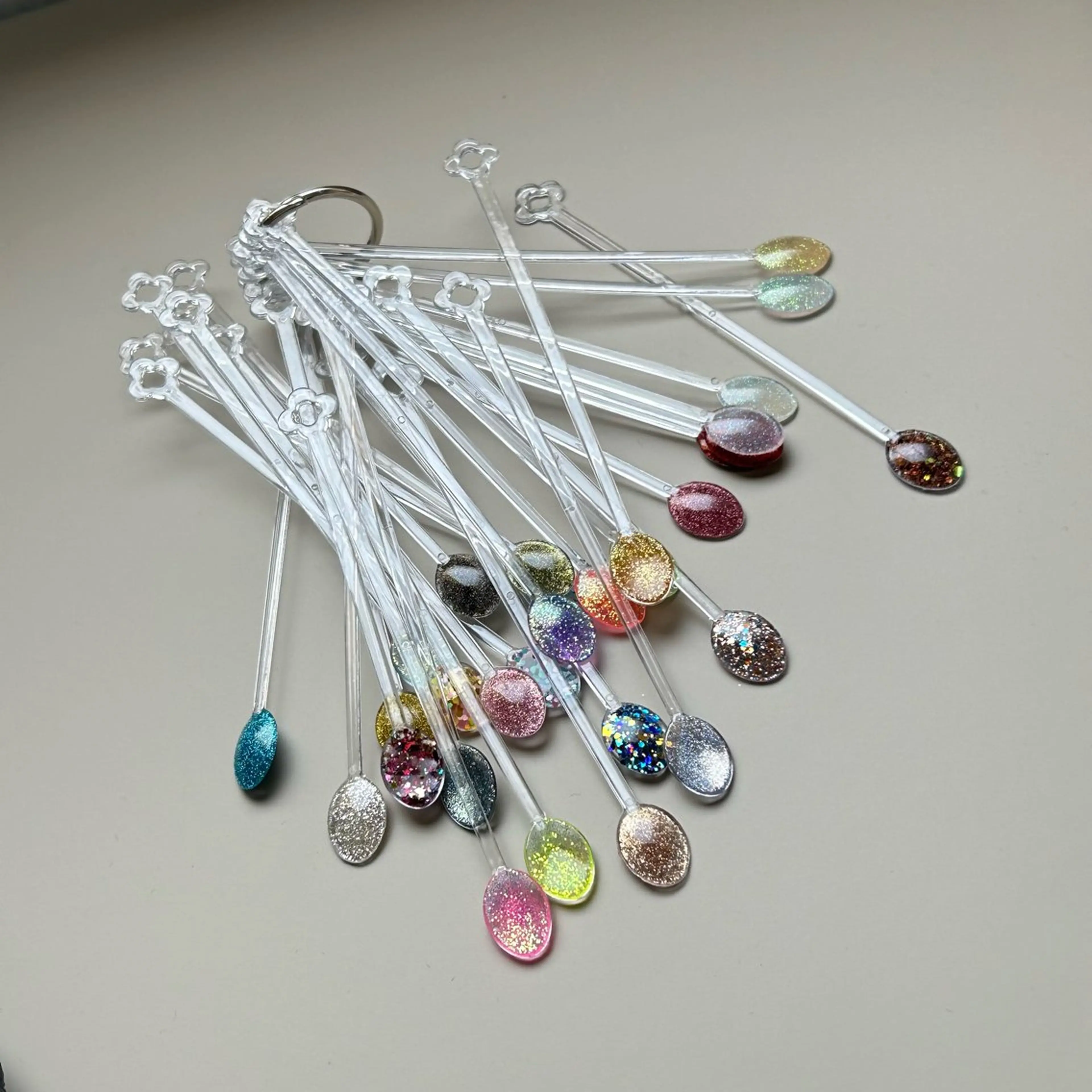 ネイル nail atelier hiton所属・nailist 朱音のネイルデザイン