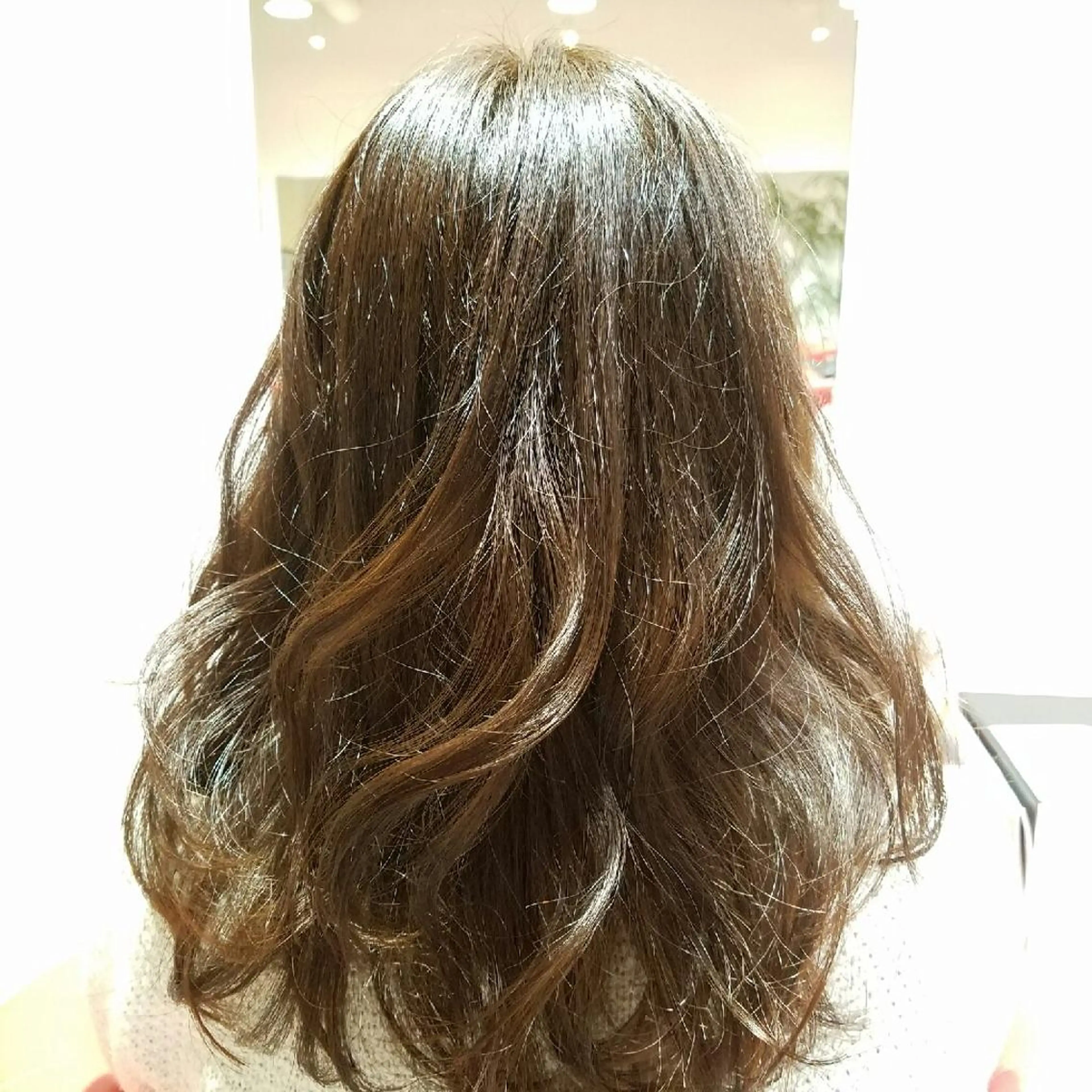 セミロング カラー アッシュ ダブルカラー バイオレットカラー バイオレットアッシュ Blanc 梅田所属・田中 光のヘアスタイル
