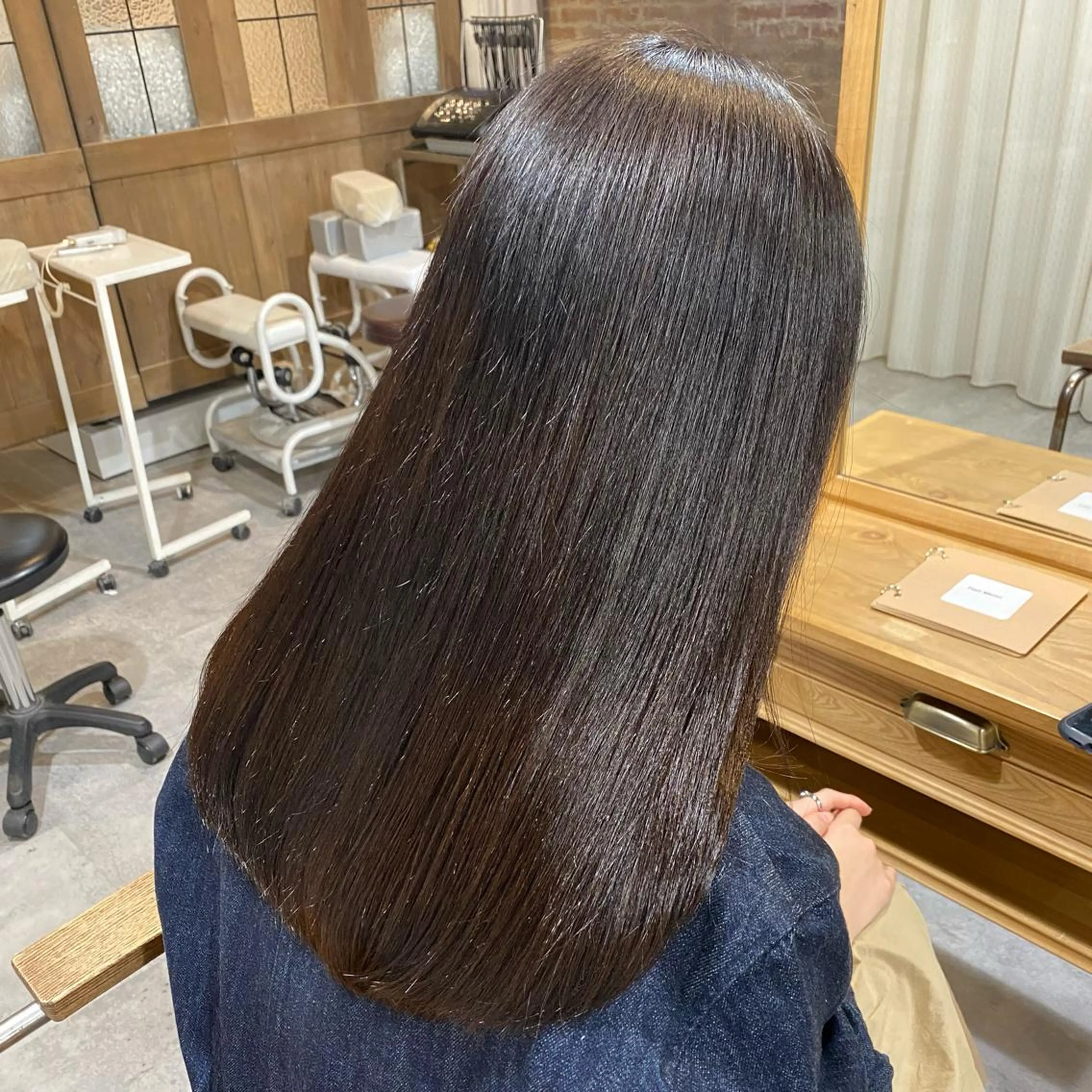 ロング 石川 雅のヘアスタイル