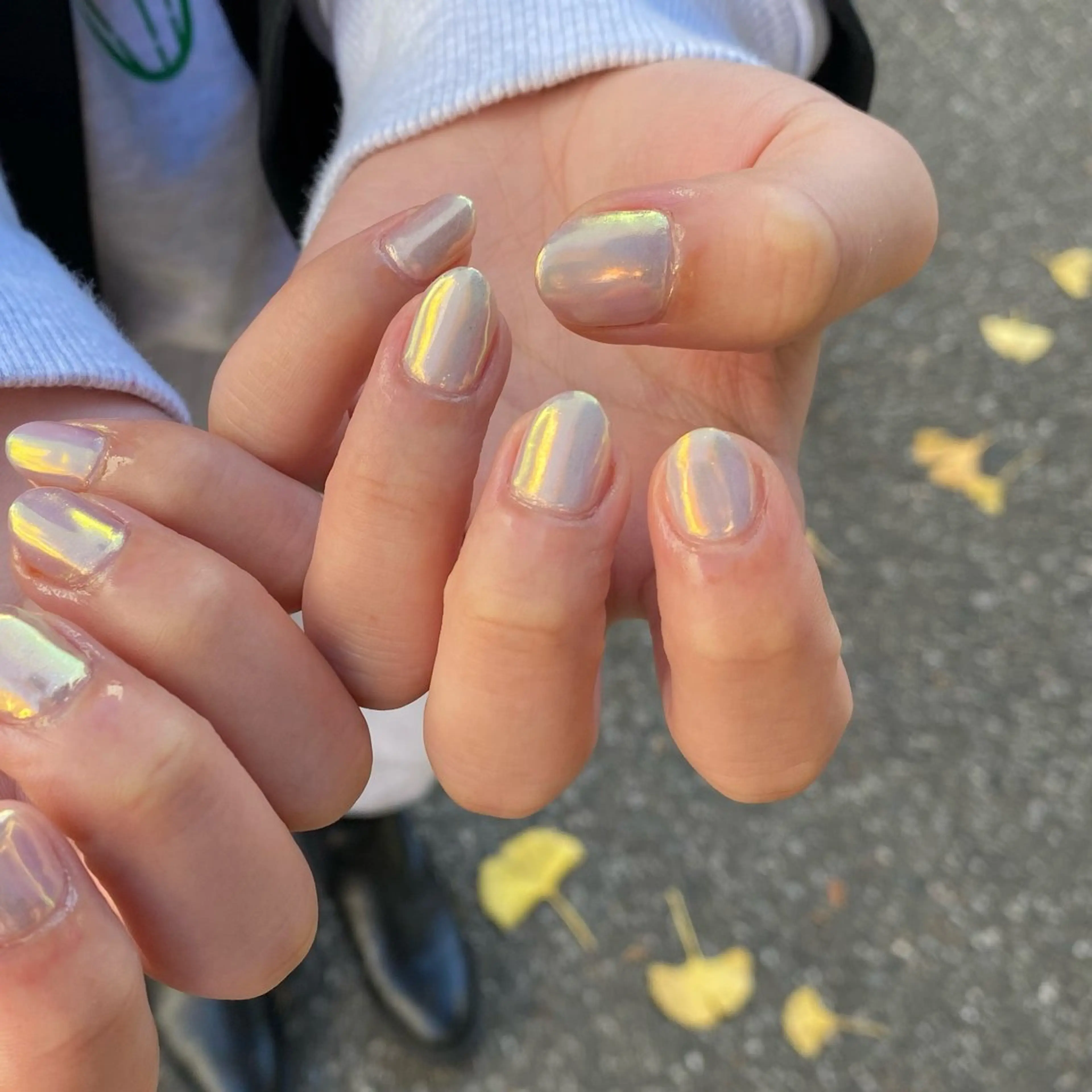 ネイル オーロラネイル ワンカラーネイル Yumi 広尾|恵比寿ネイルのネイルデザイン