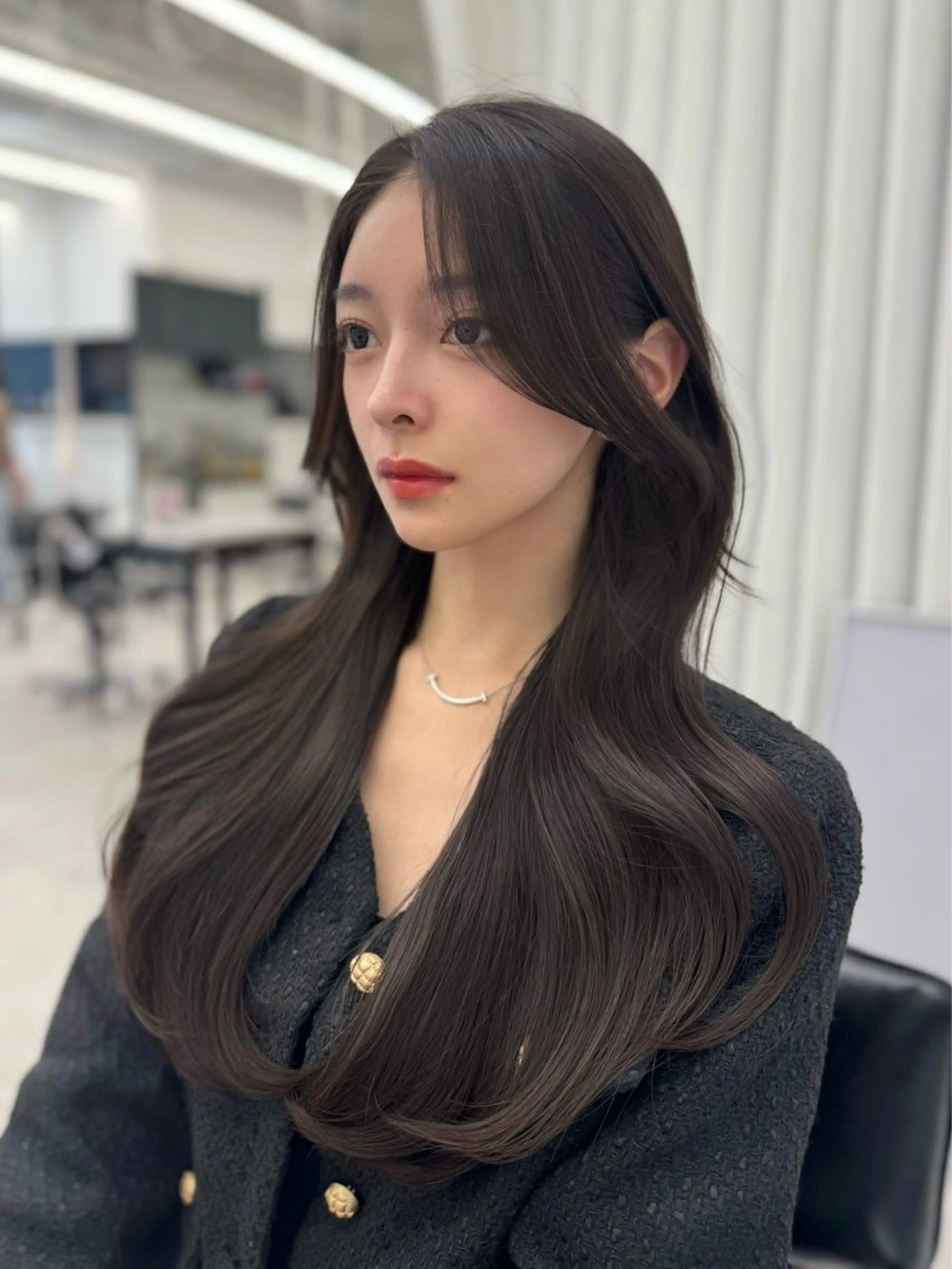 セミロング カラー 顔周りカット 韓国風ヘア レイヤーカット おくれ毛 サイドバング カット ヘアカラー 高島大登/顔周り /レイヤーカットのヘアスタイル