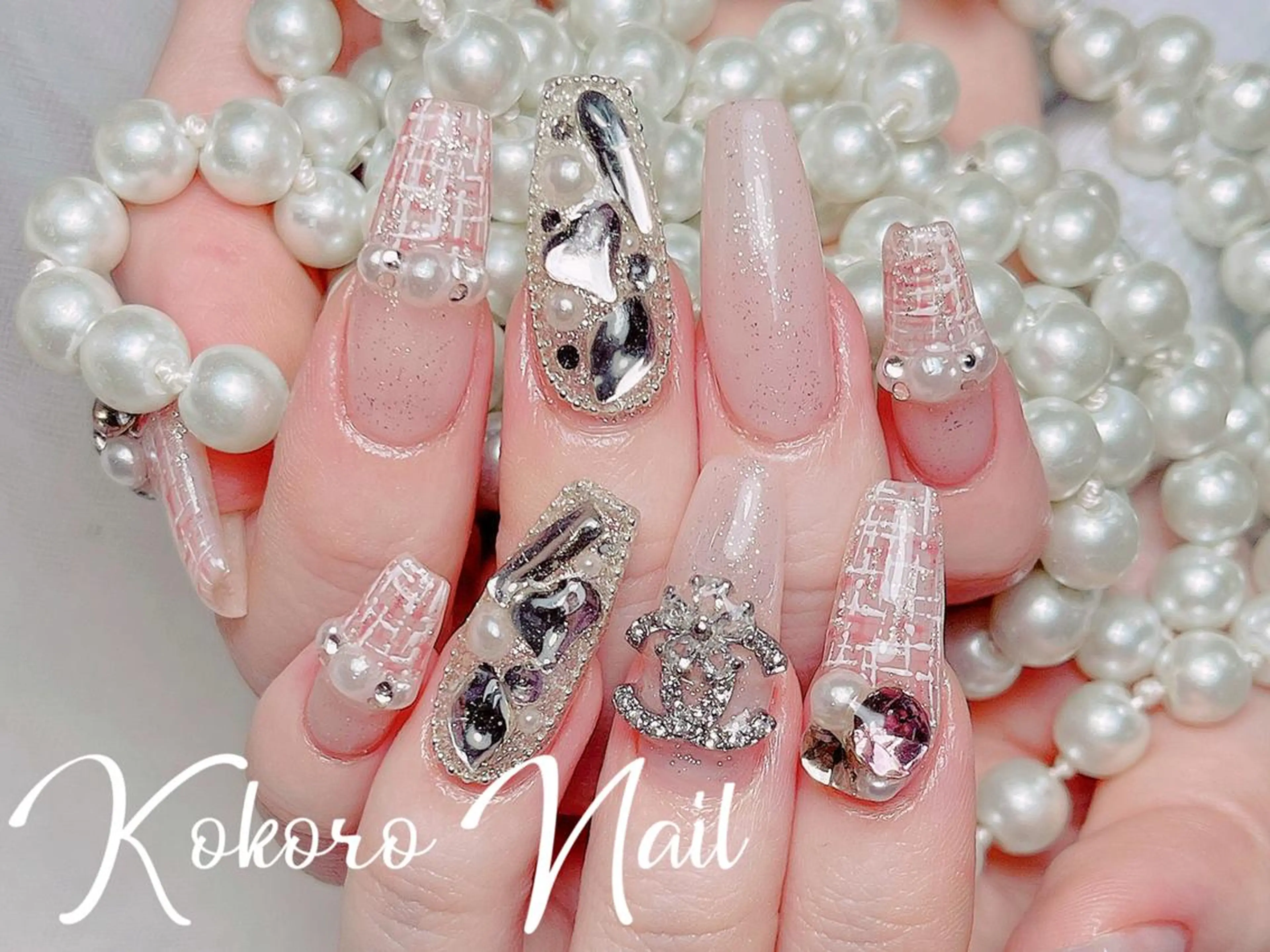 ネイル Hawchumi 💅のネイルデザイン