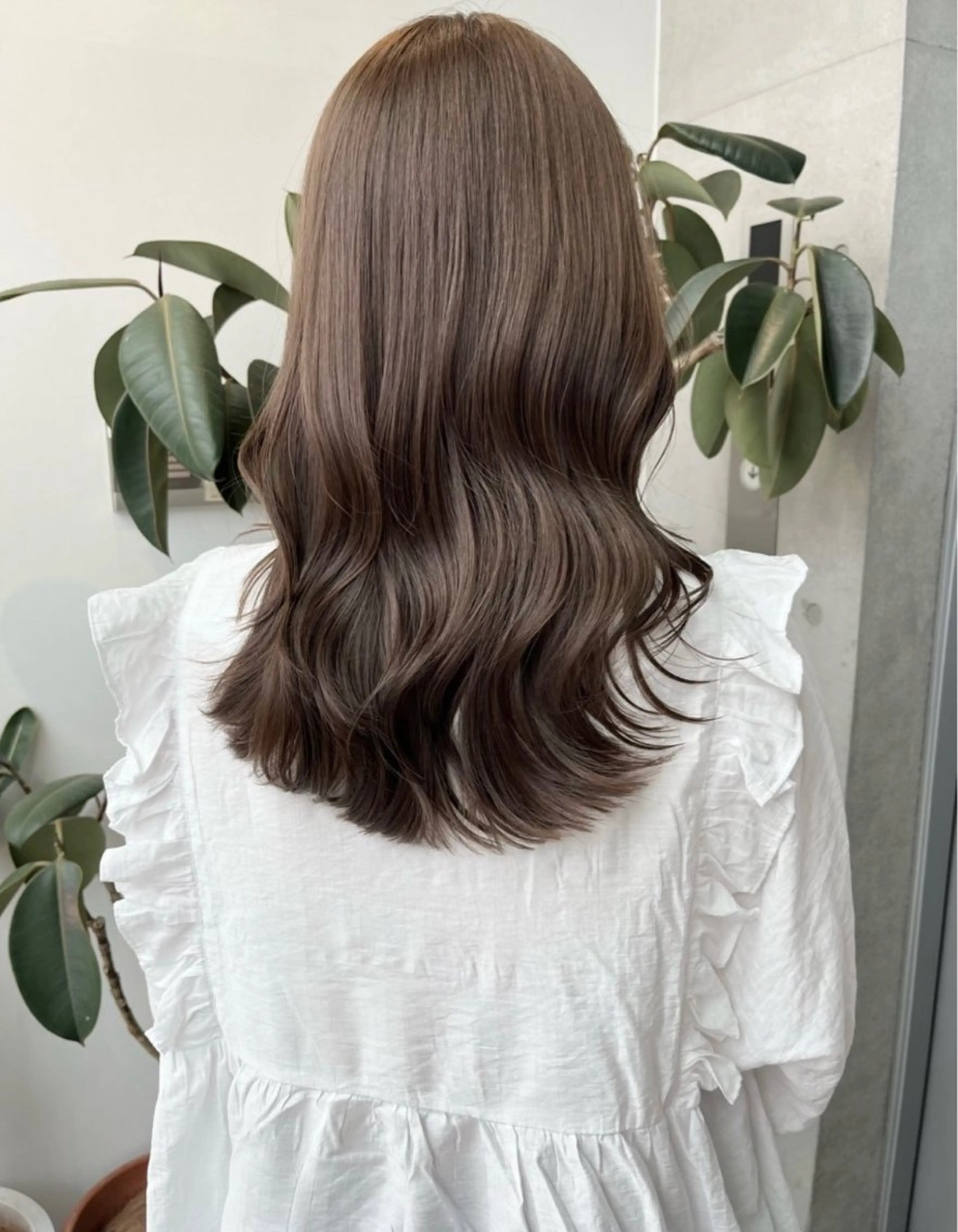 セミロング カラー パーマ ヘアアレンジ カット ヘアカラー トリートメント 透明感/オリーブ/ グレージュ/YUKAのヘアスタイル