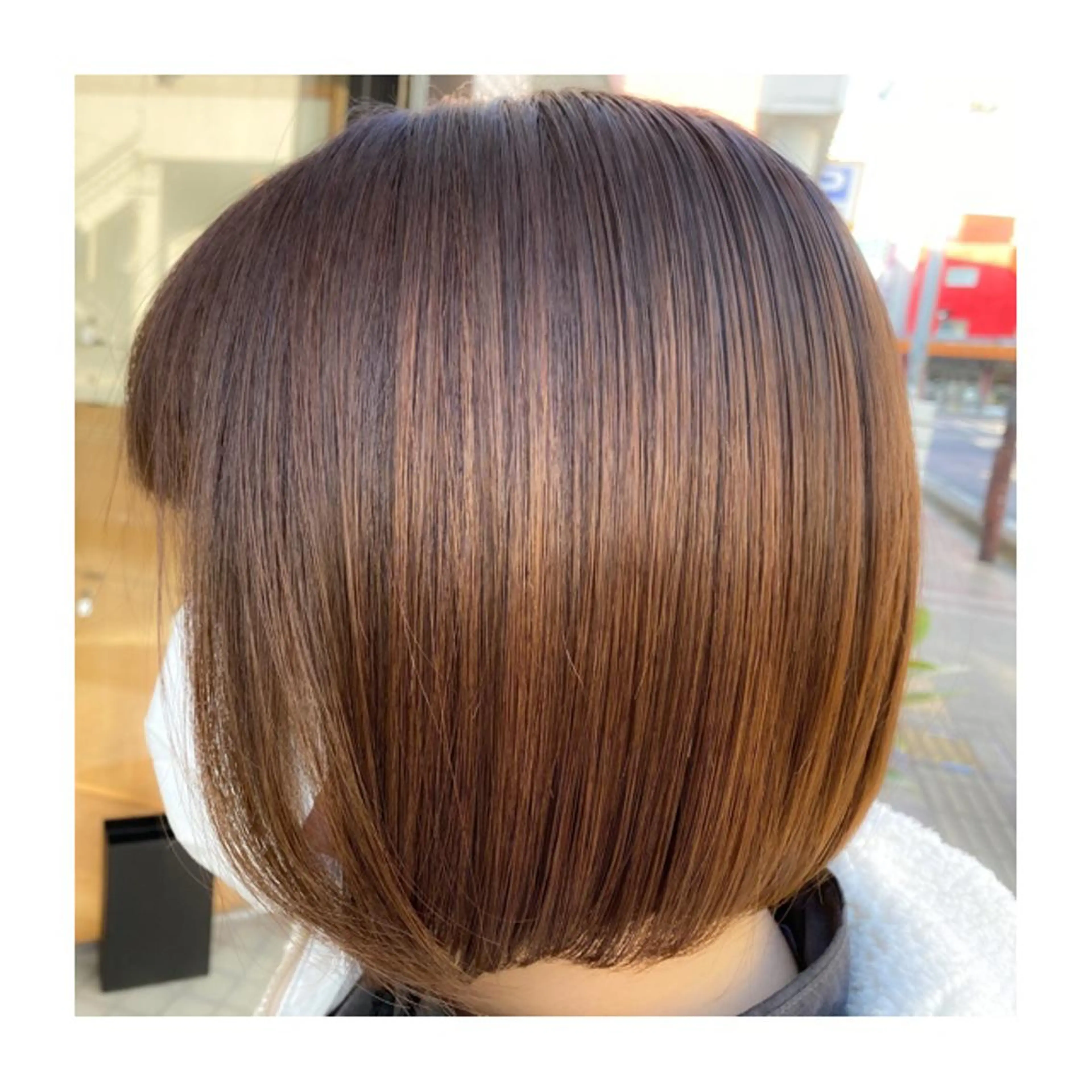 ショート カラー ヘアアレンジ ベージュカラー ボブ 小國 綾かのヘアスタイル