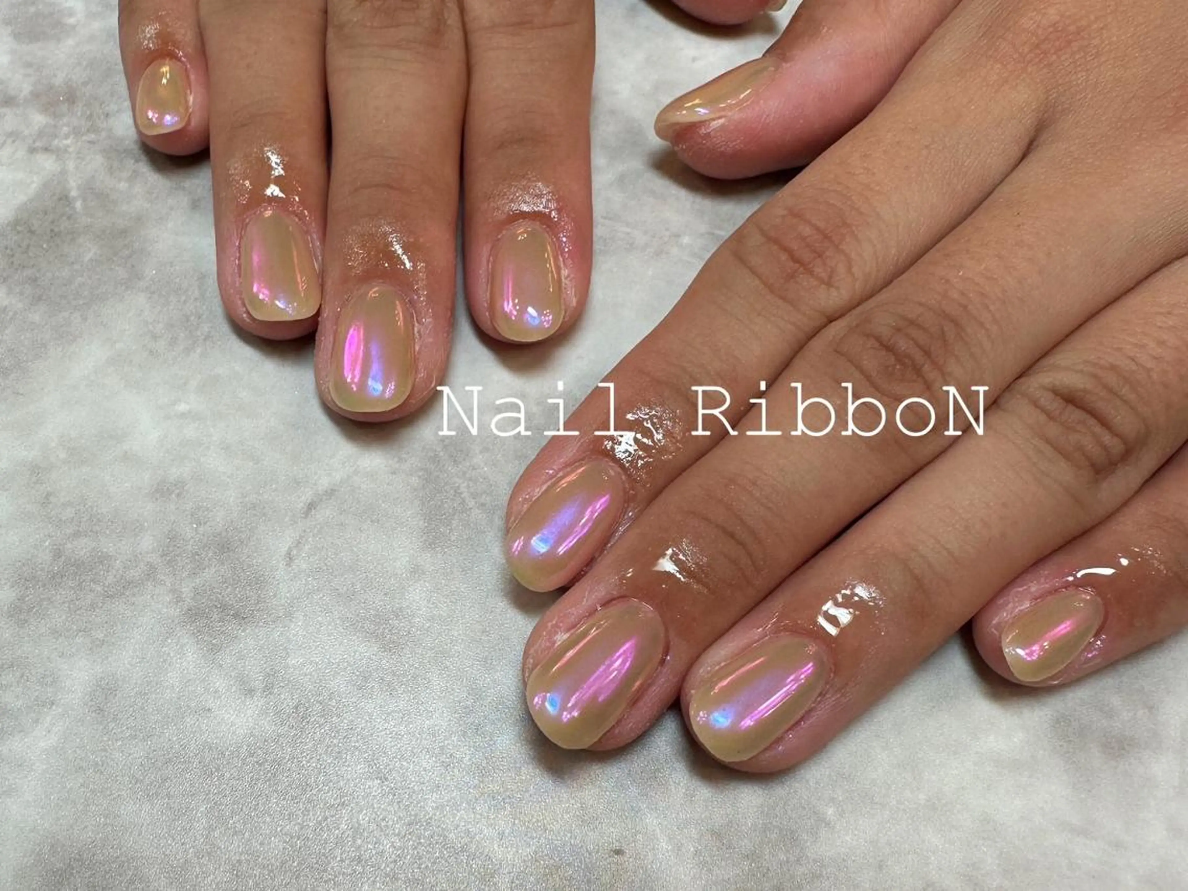 ネイル ネイルリボン 受付スタッフのネイルデザイン