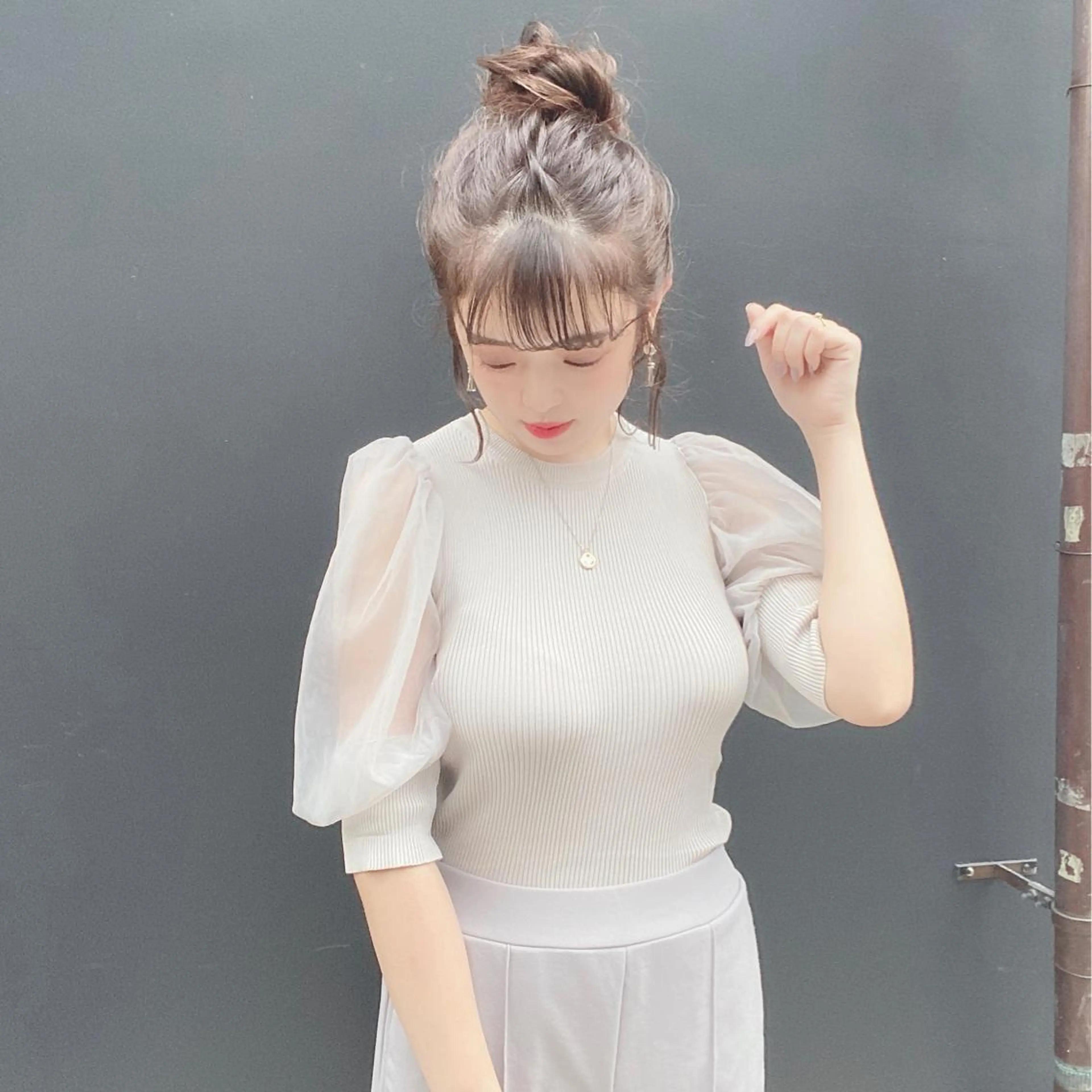 セミロング ヘアアレンジ お団子ヘア 韓国カットパーマ✂︎ Toshiのヘアスタイル