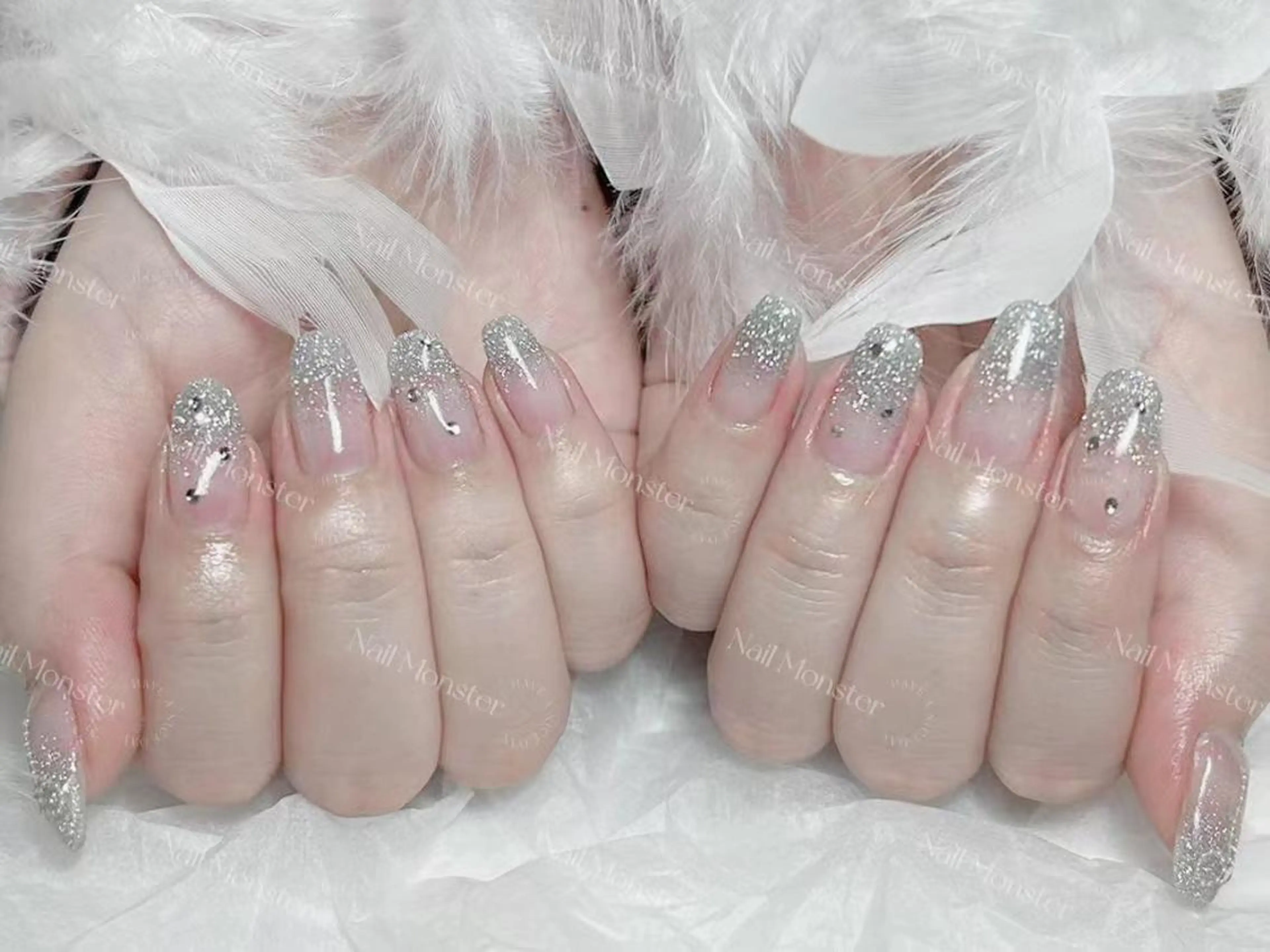 ネイル ストーンネイル yu ri 🌹のネイルデザイン