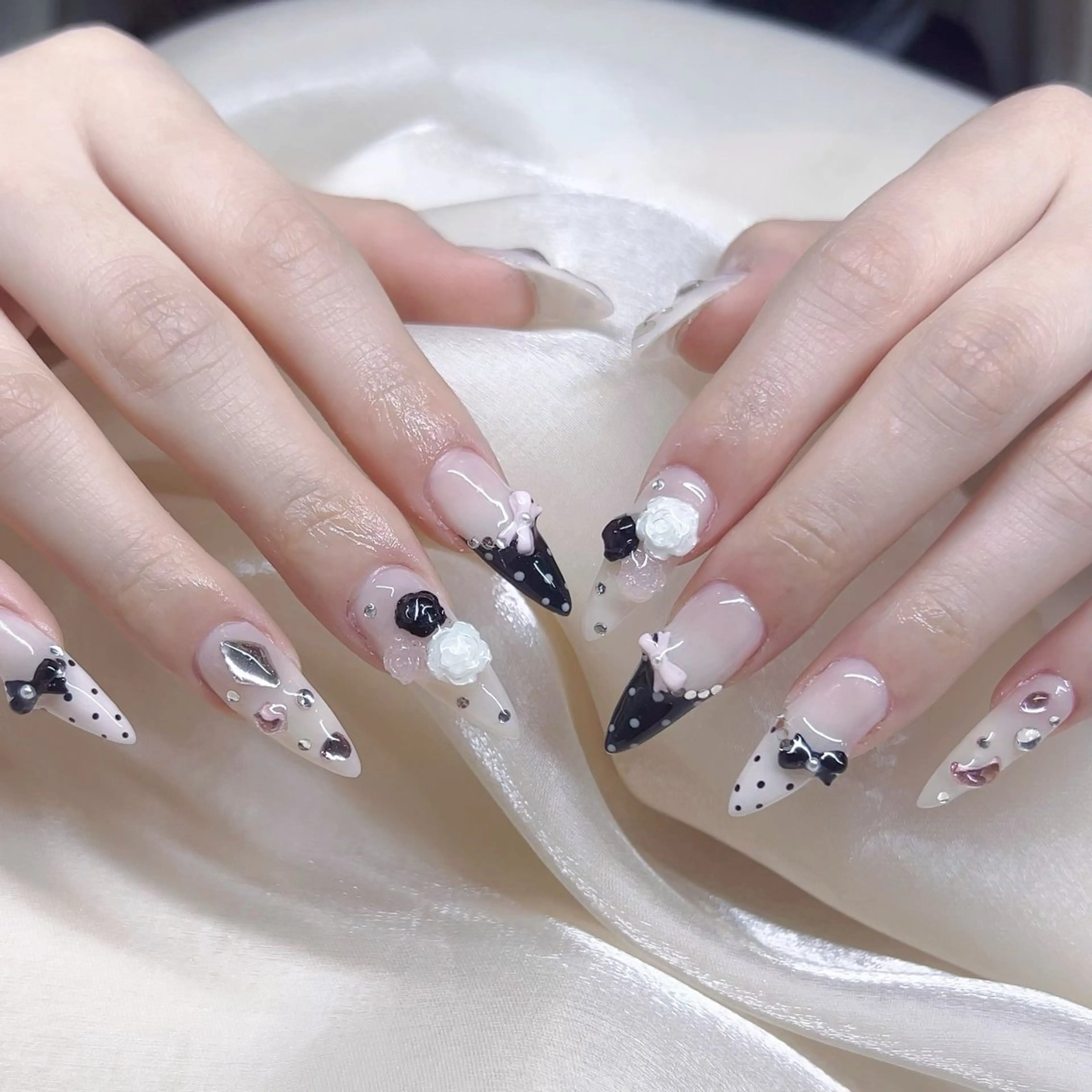 ネイル ハンドネイル NAILサロン 木にいるのネイルデザイン