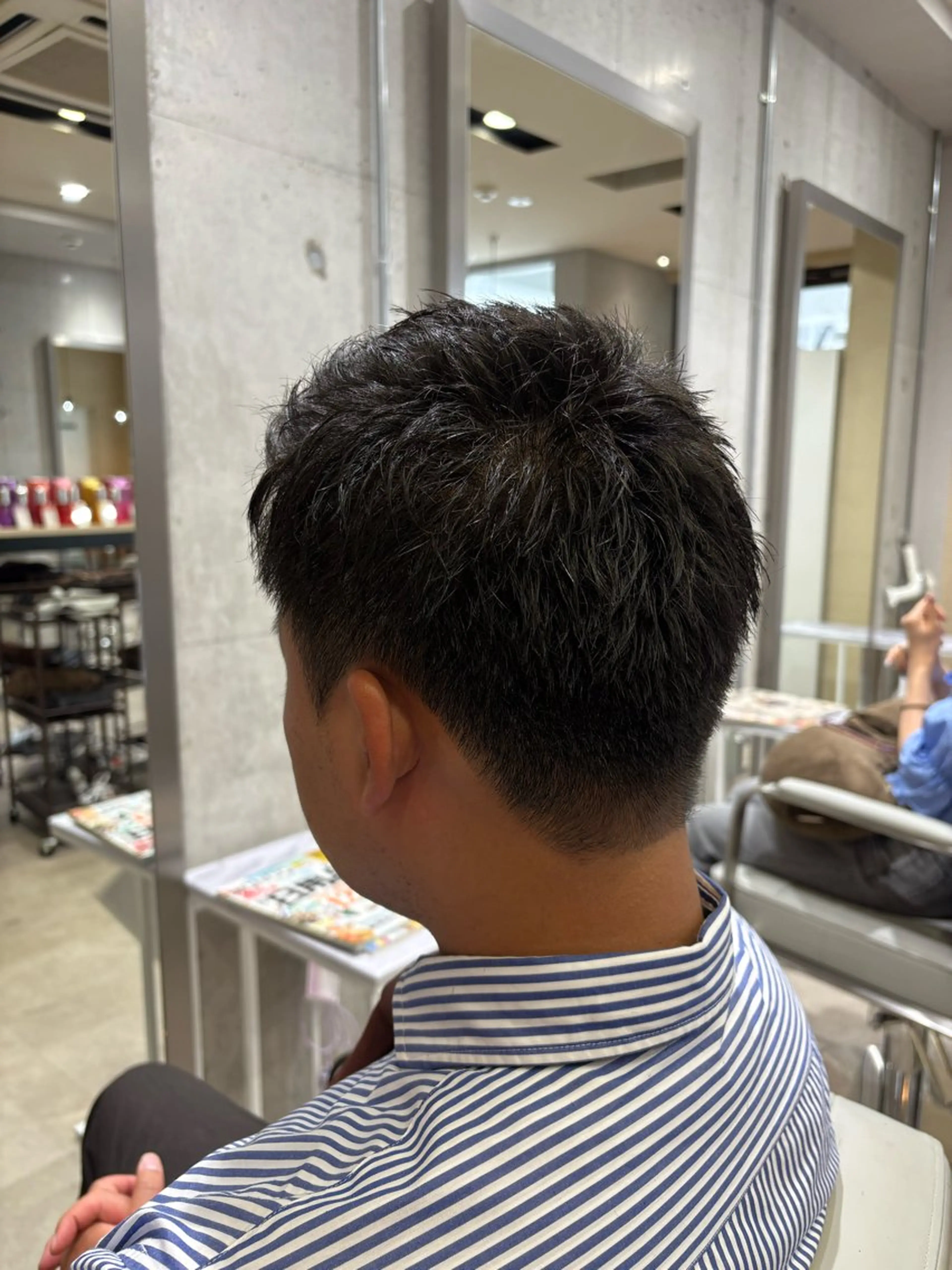 ショート .AIRI🌼 暖色/ぱつっとぼぶのヘアスタイル