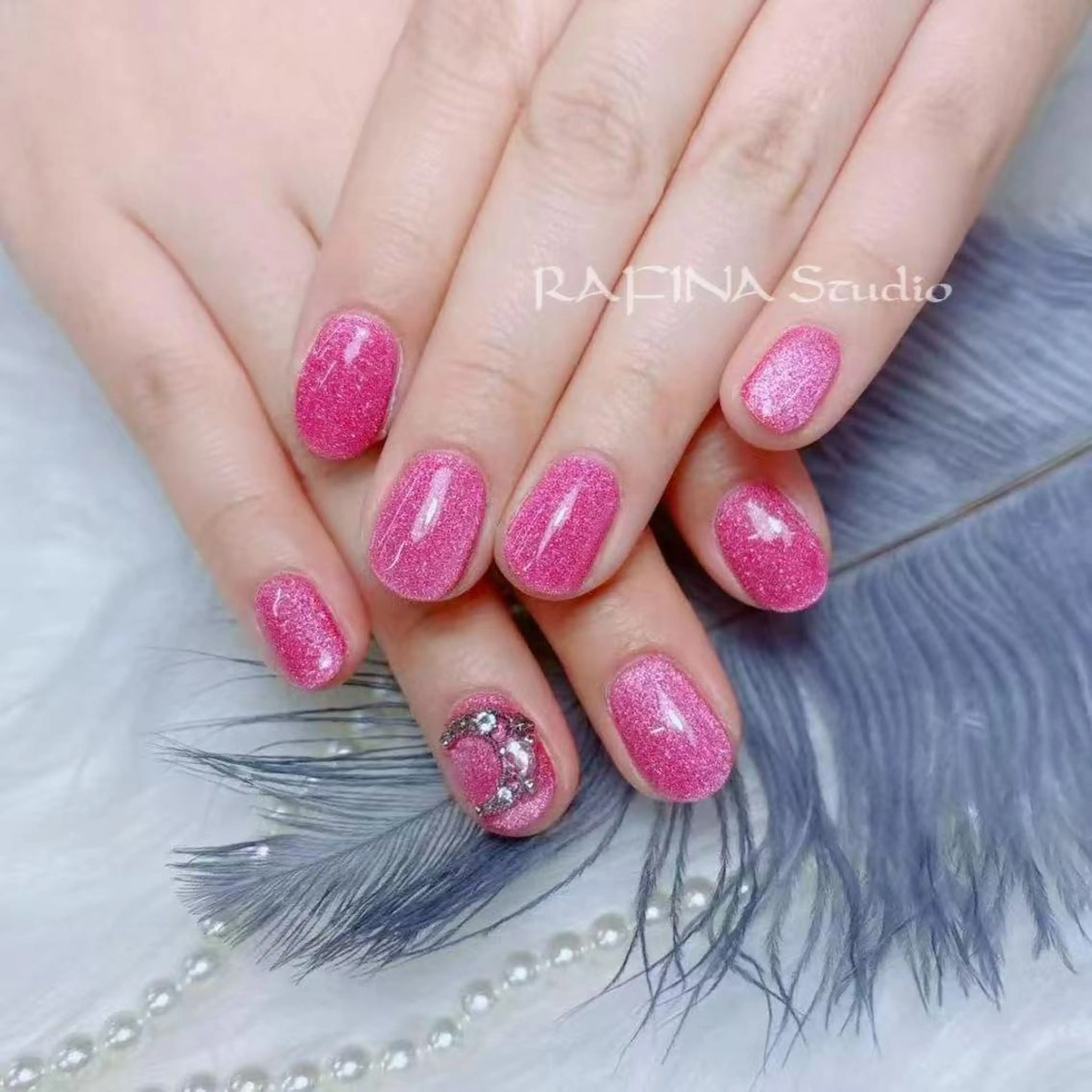 ネイル 桃香 Minaのネイルデザイン