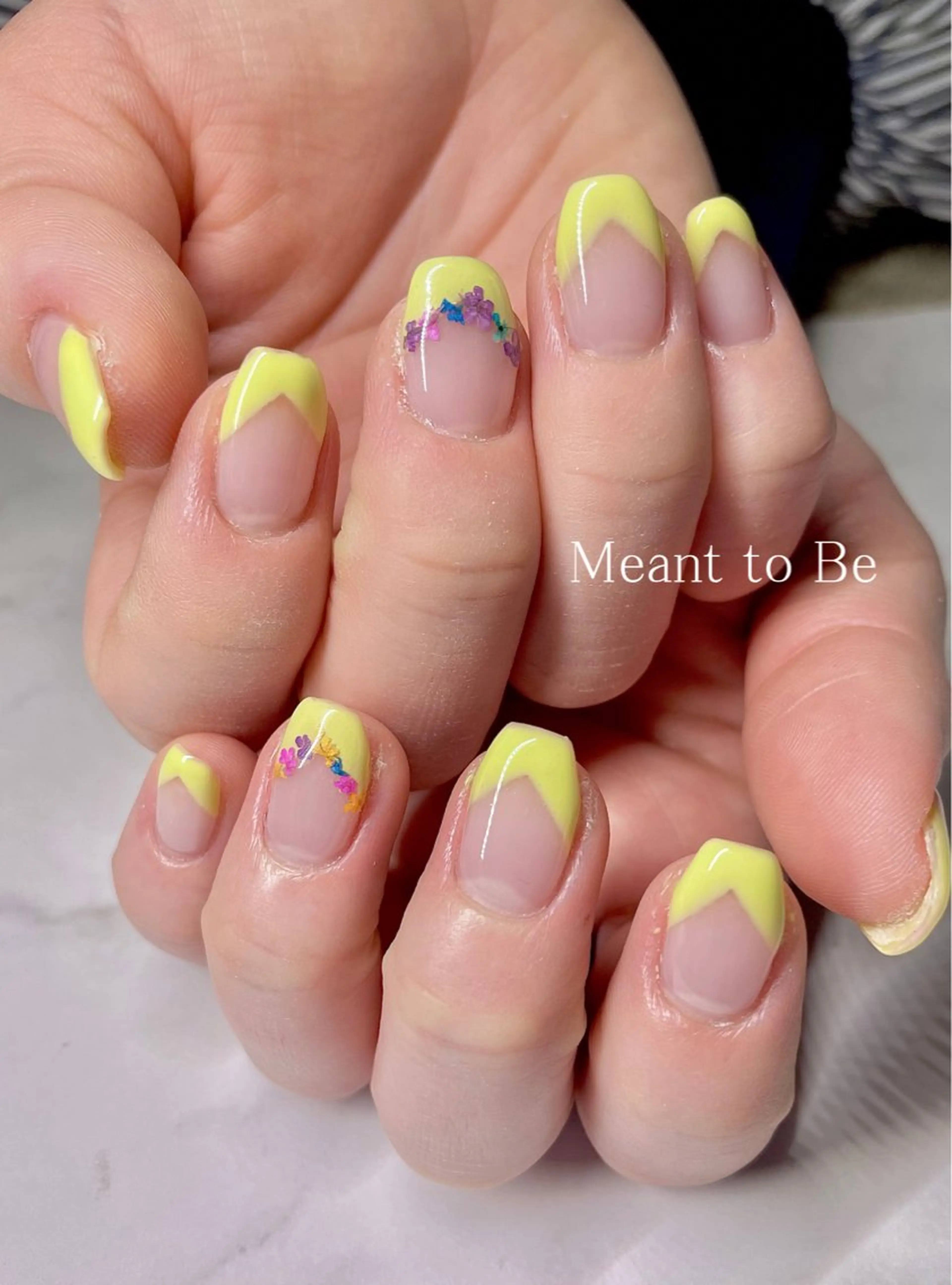 ネイル アートネイル フラワーネイル フレンチネイル ジェルネイル パラジェル Meant to Be〜ご縁に感謝〜のネイルデザイン